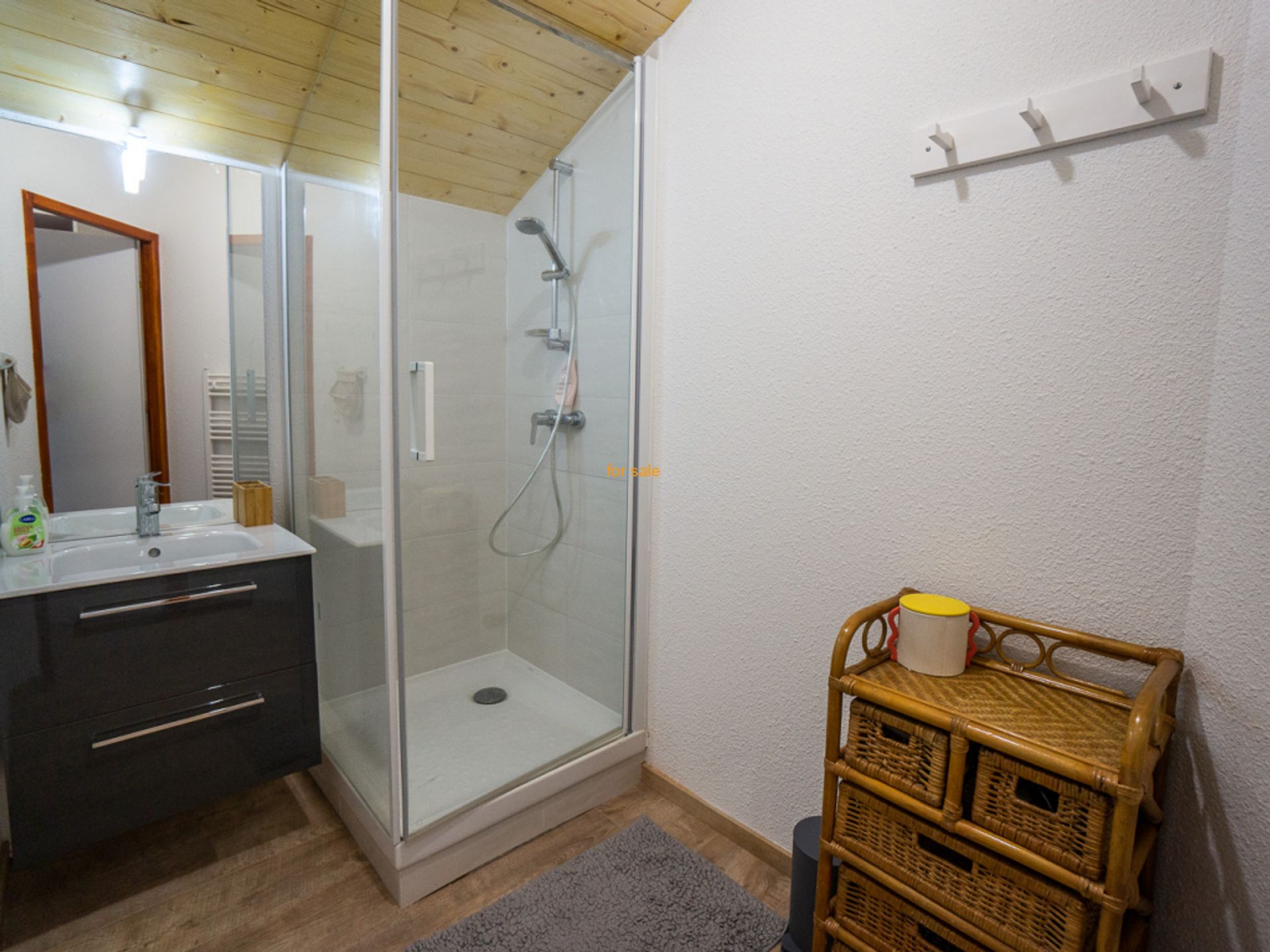 Condominium in Thollon-les-Mémises, Auvergne-Rhône-Alpes 11124675