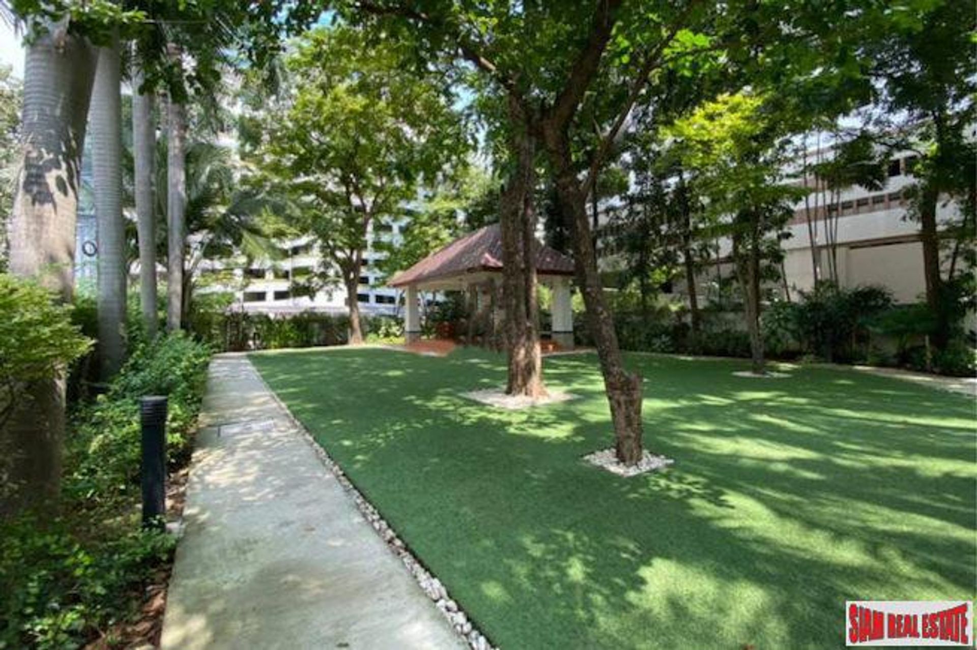 Condominium in , Krung Thep Maha Nakhon 11124698