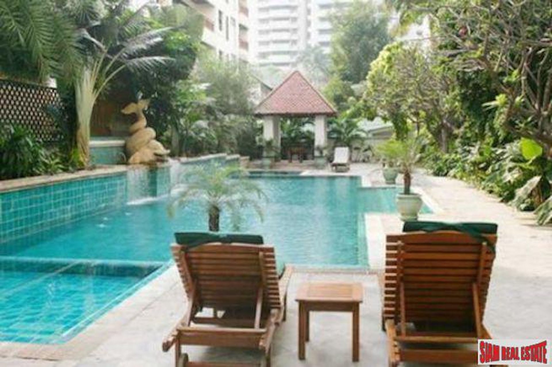 Condominium in , Krung Thep Maha Nakhon 11124698