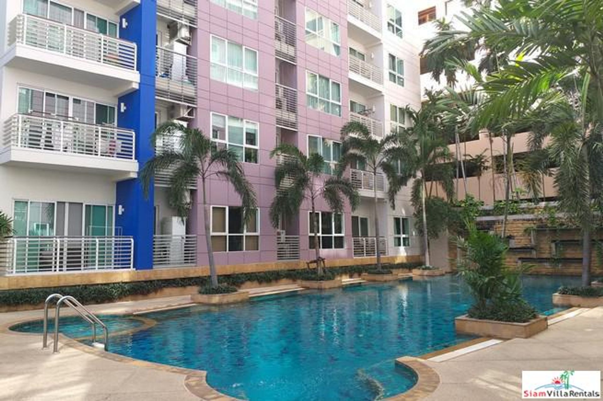 Condominium in Watthana, Krung Thep Maha Nakhon 11124708