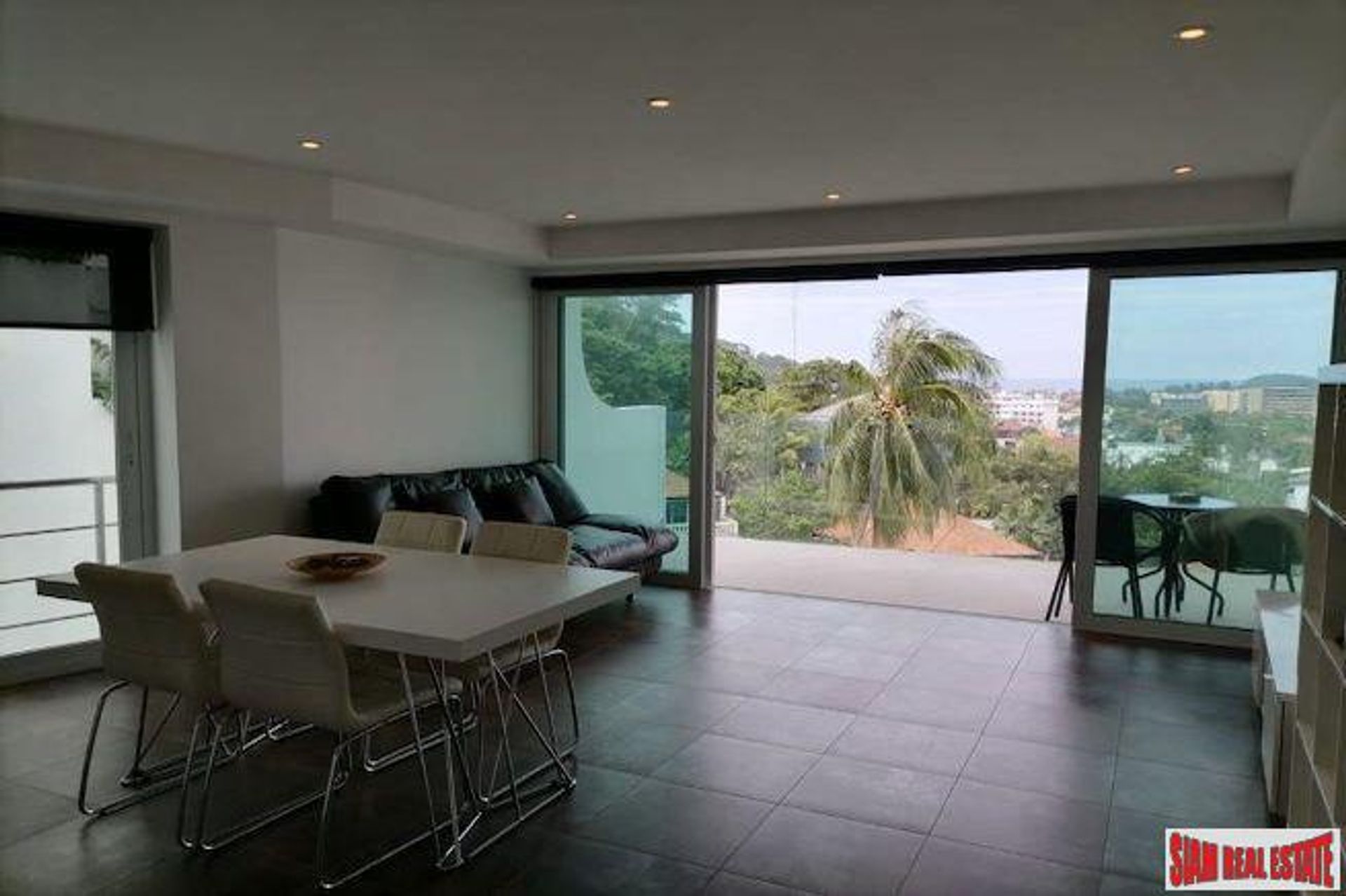 Condominium in Ban Kata, Phuket 11124917