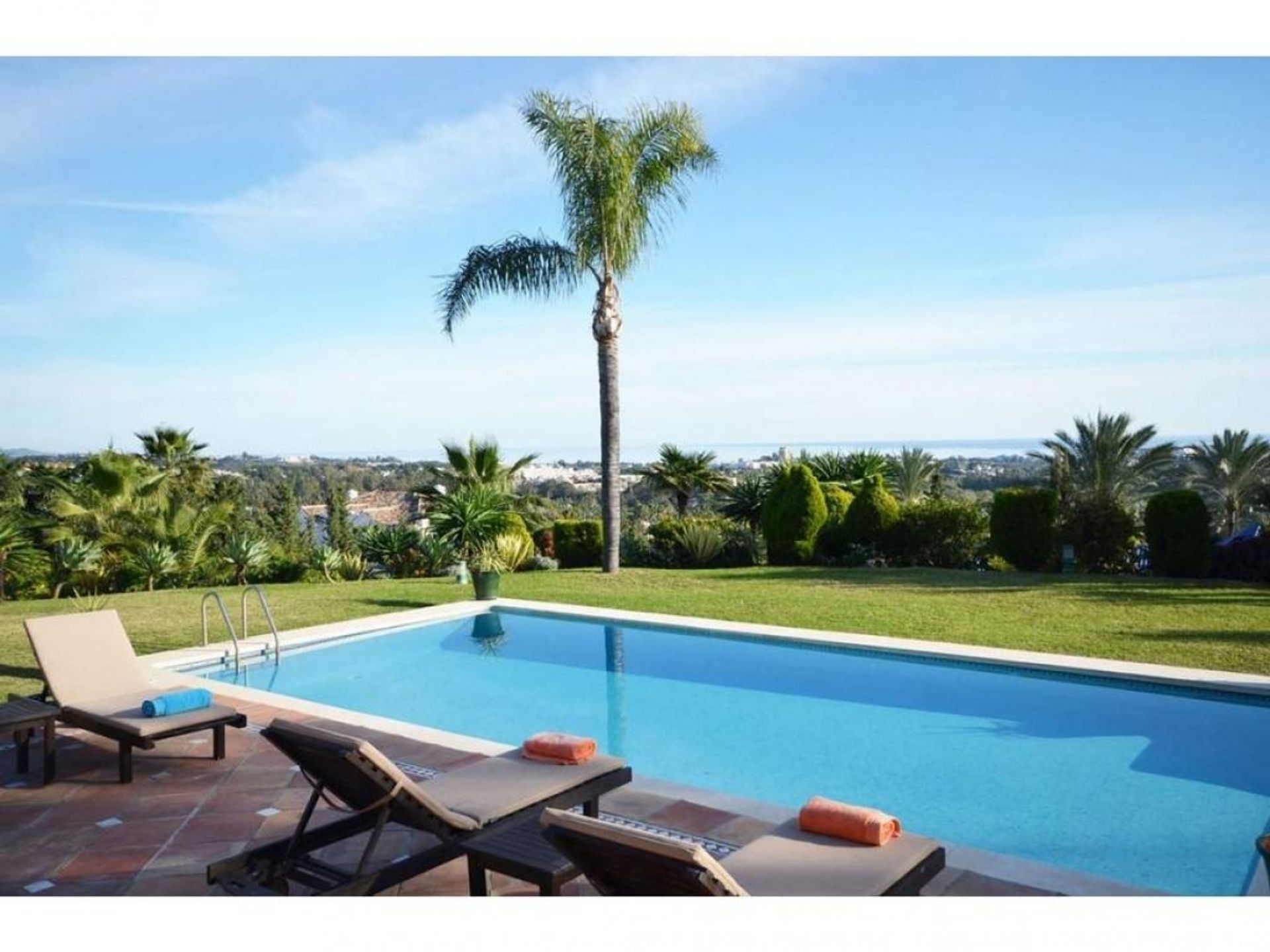 casa en Marbella, Andalusia 11125573