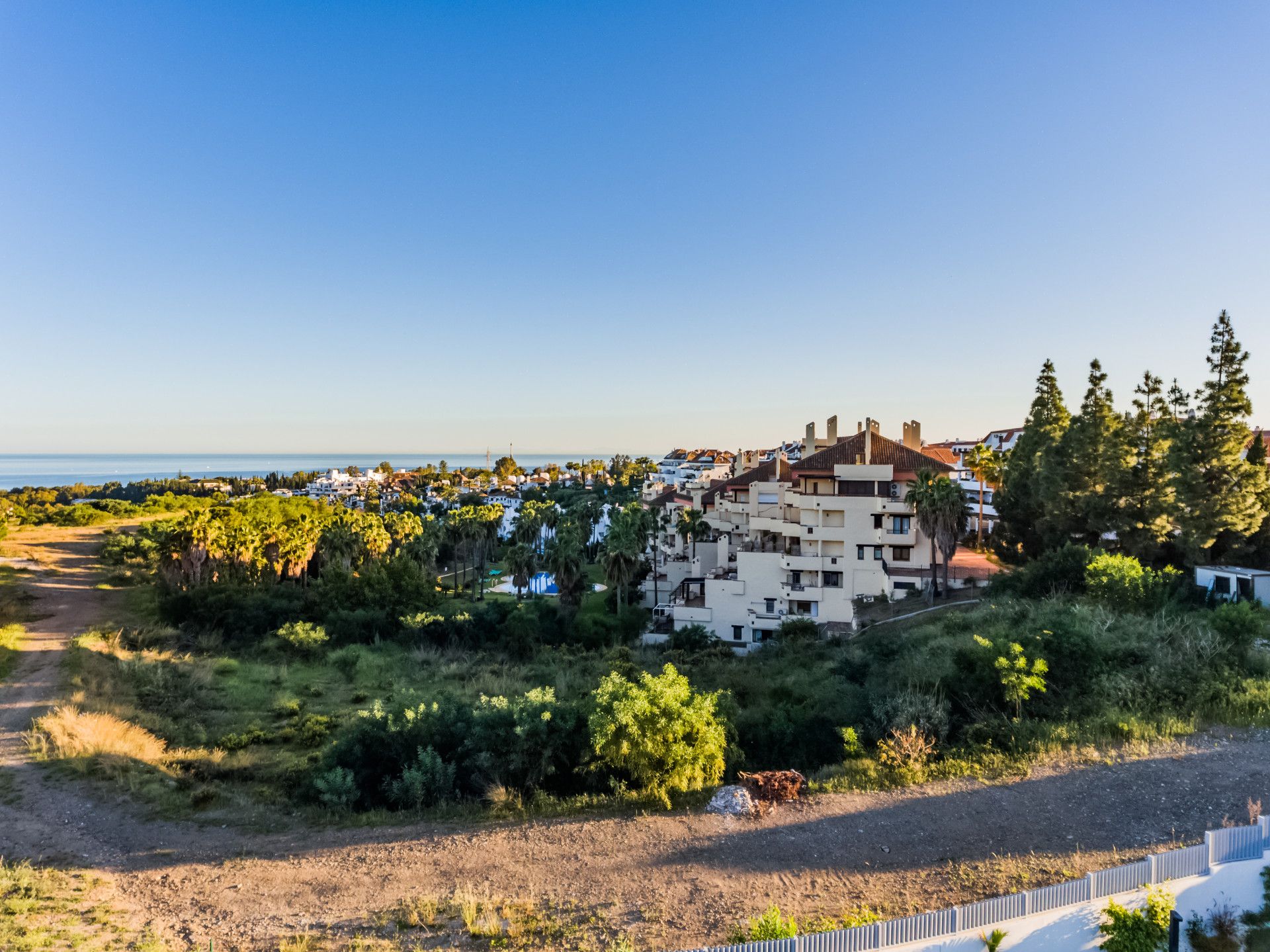 土地 在 Marbella, Andalusia 11126064