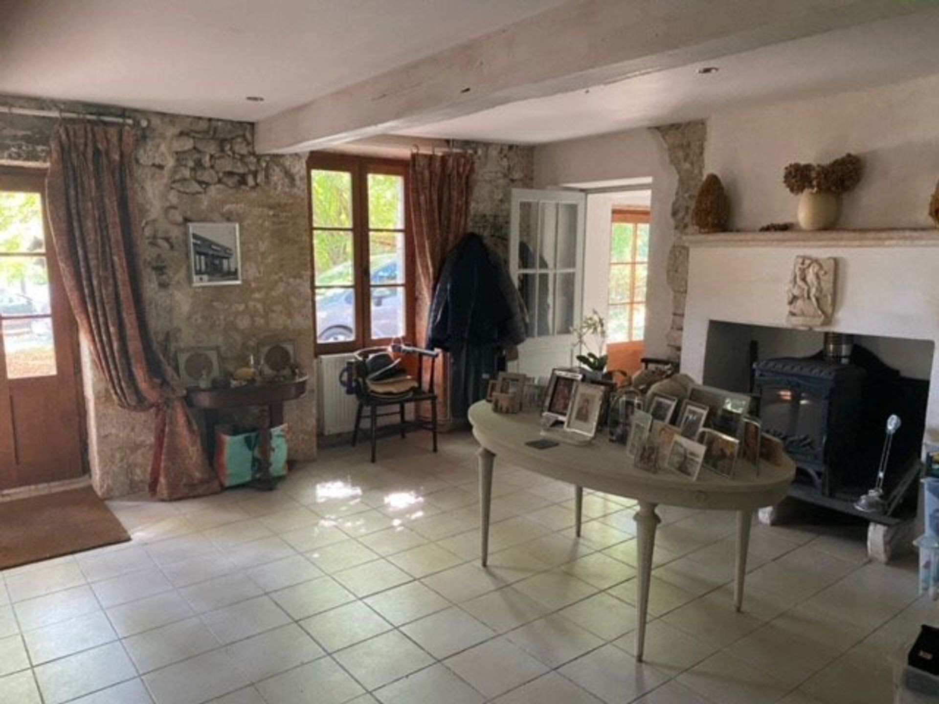 rumah dalam , Nouvelle-Aquitaine 11127002