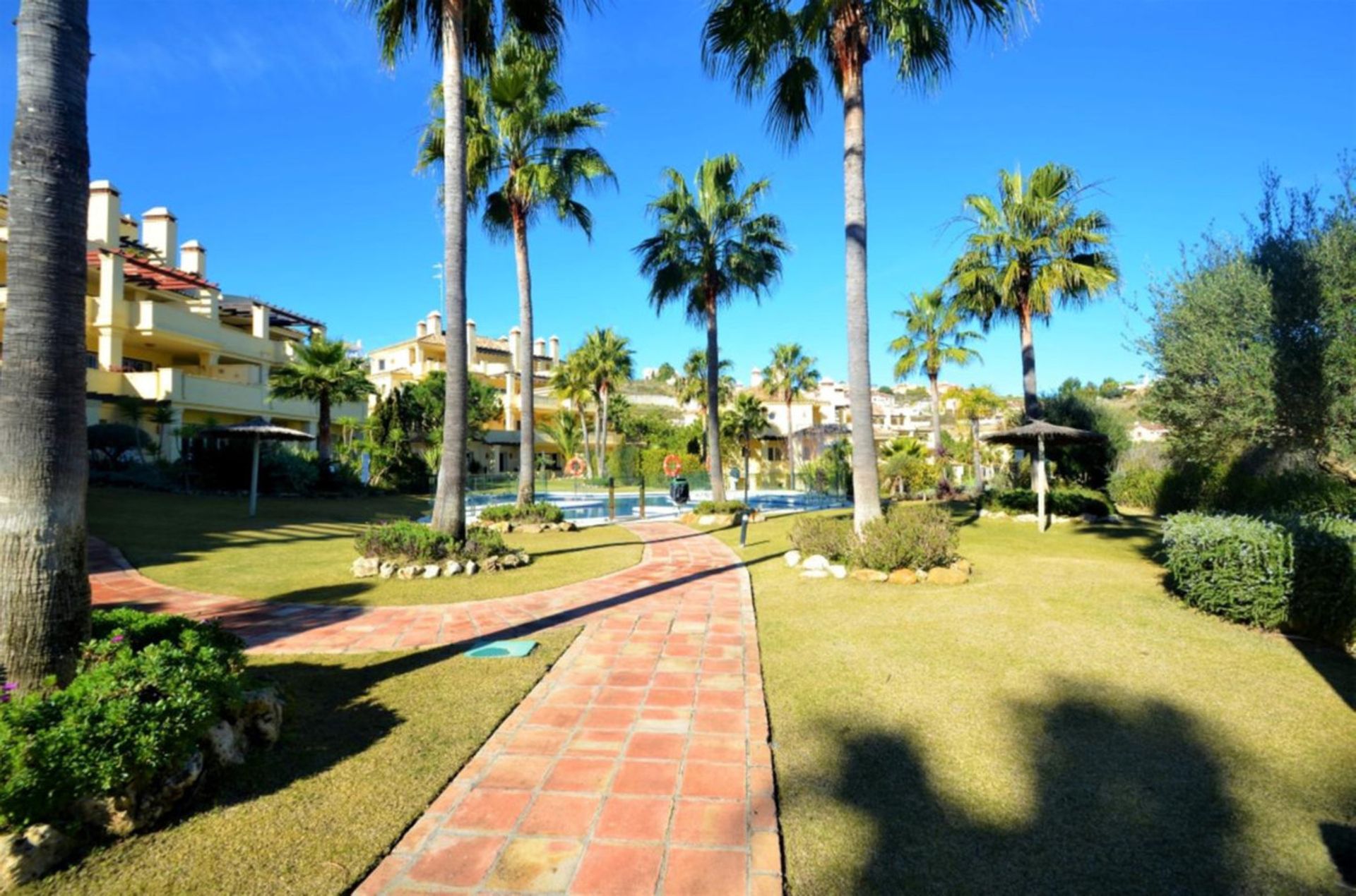 Квартира в Casares, Andalusia 11127387