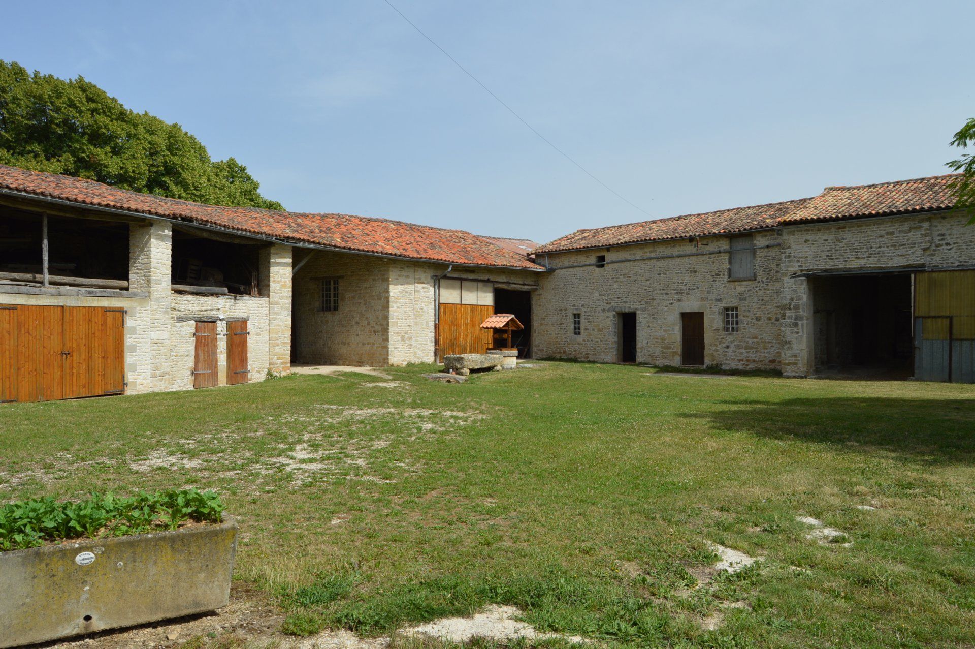 Borettslag i Villefagnan, Nouvelle-Aquitaine 11128208