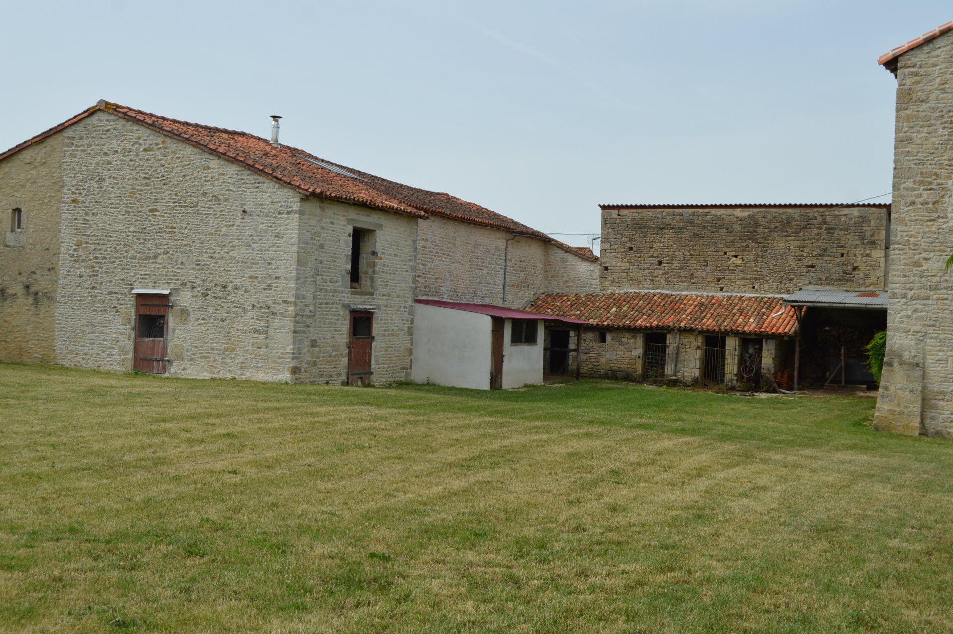 Condomínio no Villefagnan, Nouvelle-Aquitaine 11128208