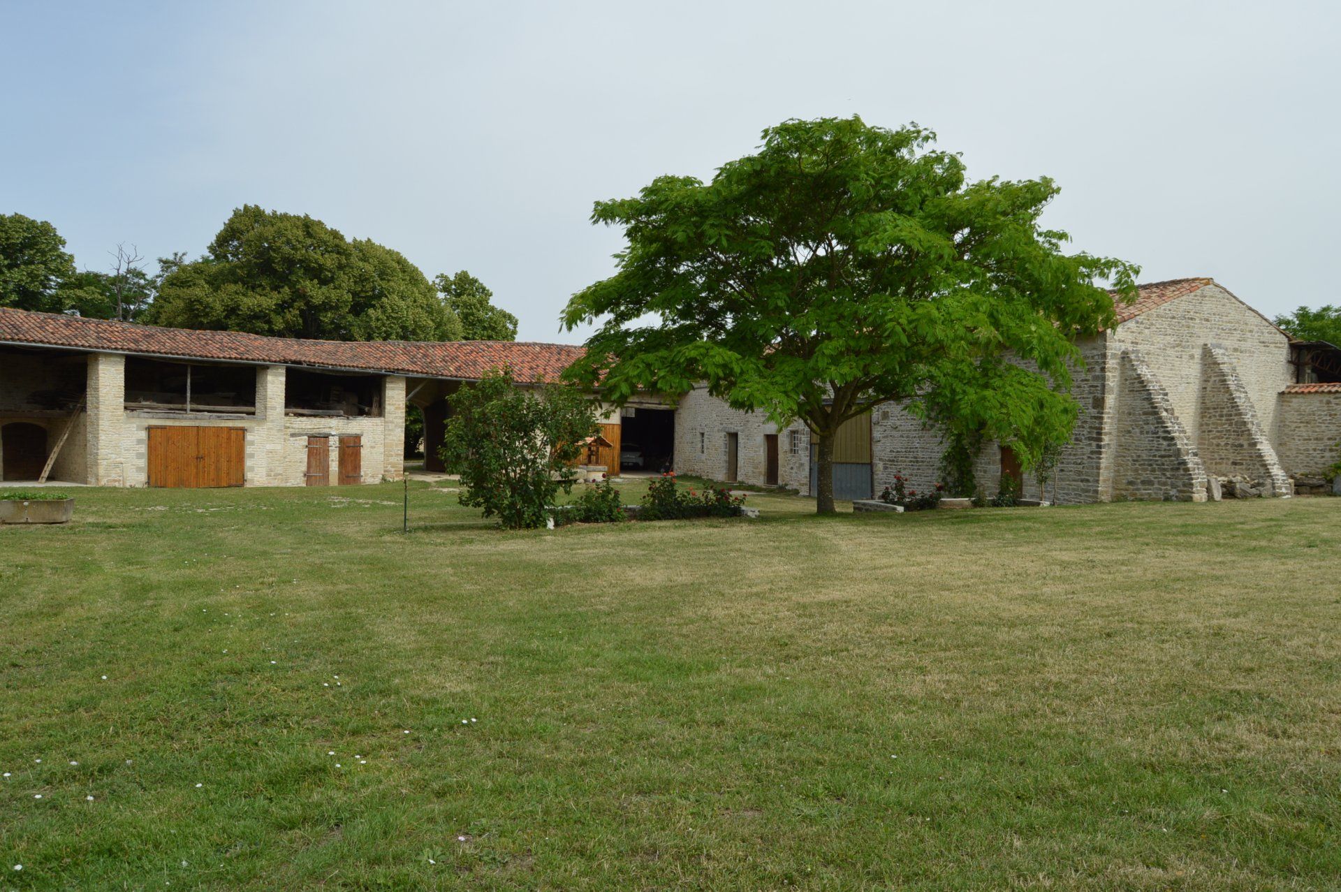 Condomínio no Villefagnan, Nouvelle-Aquitaine 11128208