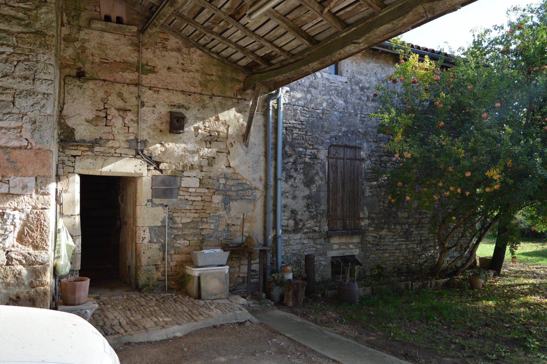 Huis in Courcôme, Nouvelle-Aquitaine 11128214