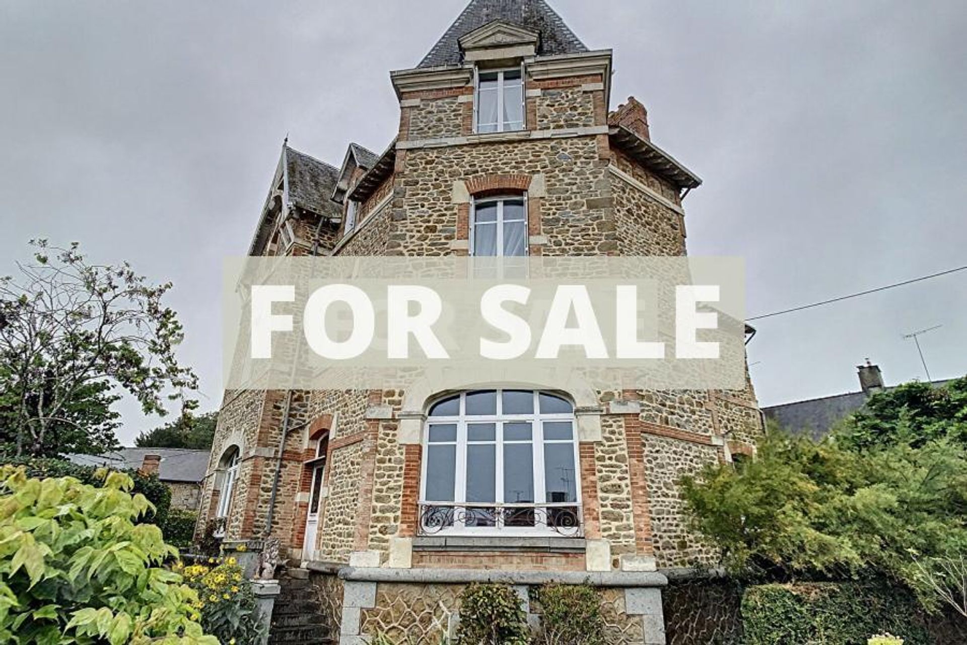 Huis in Gorron, Pays de la Loire 11128840