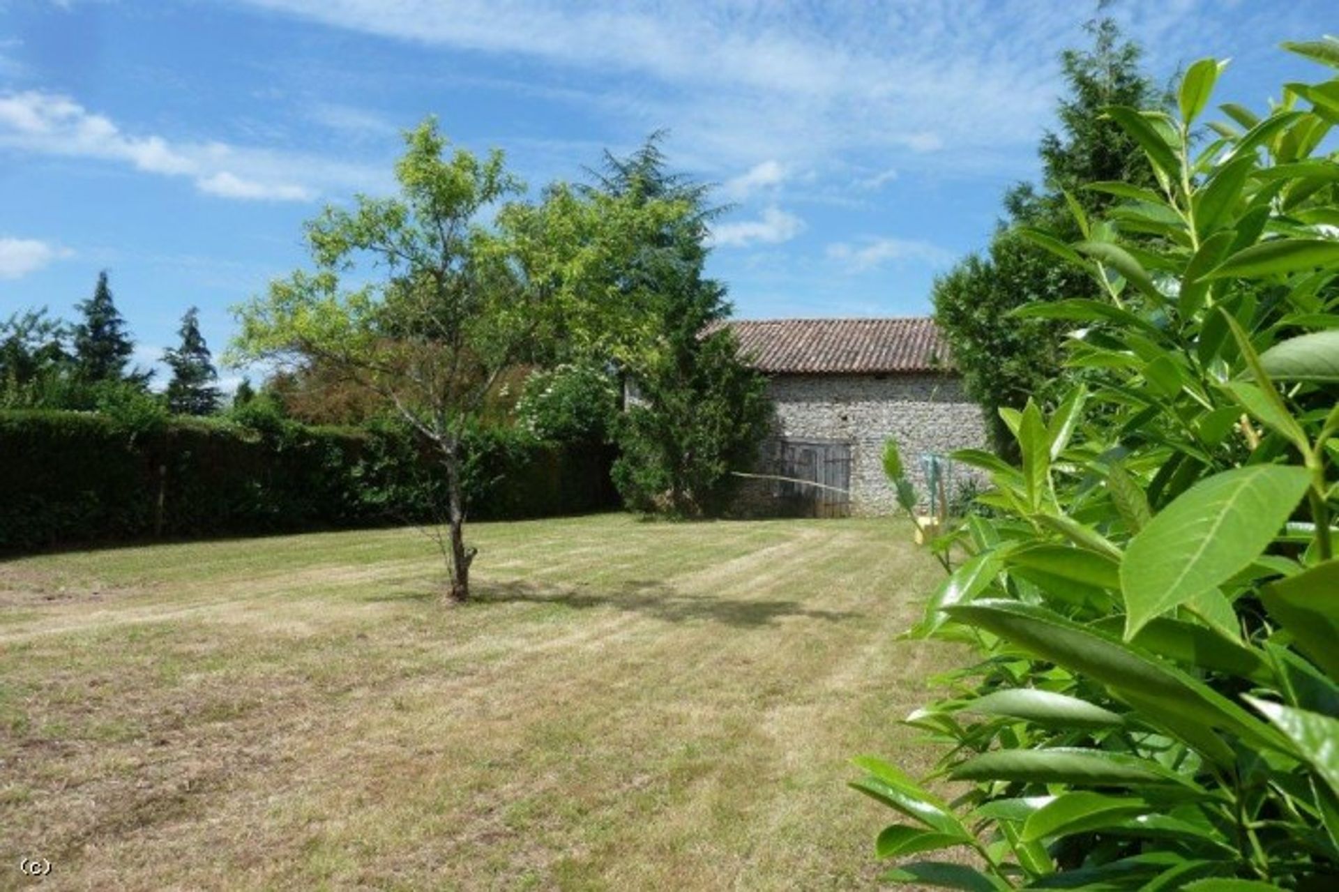 Huis in Chaunay, Nouvelle-Aquitaine 11128912