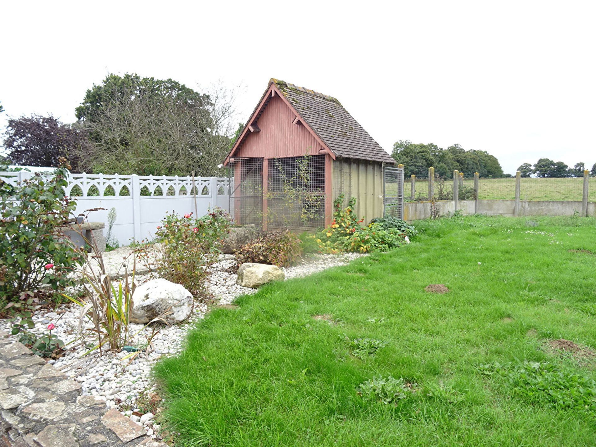 casa no Isigny-le-Buat, Normandy 11128930