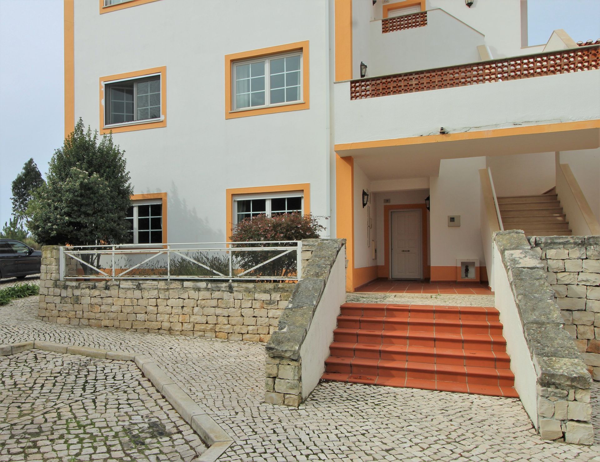 Condominium in Ferrel, Leiria 11129146