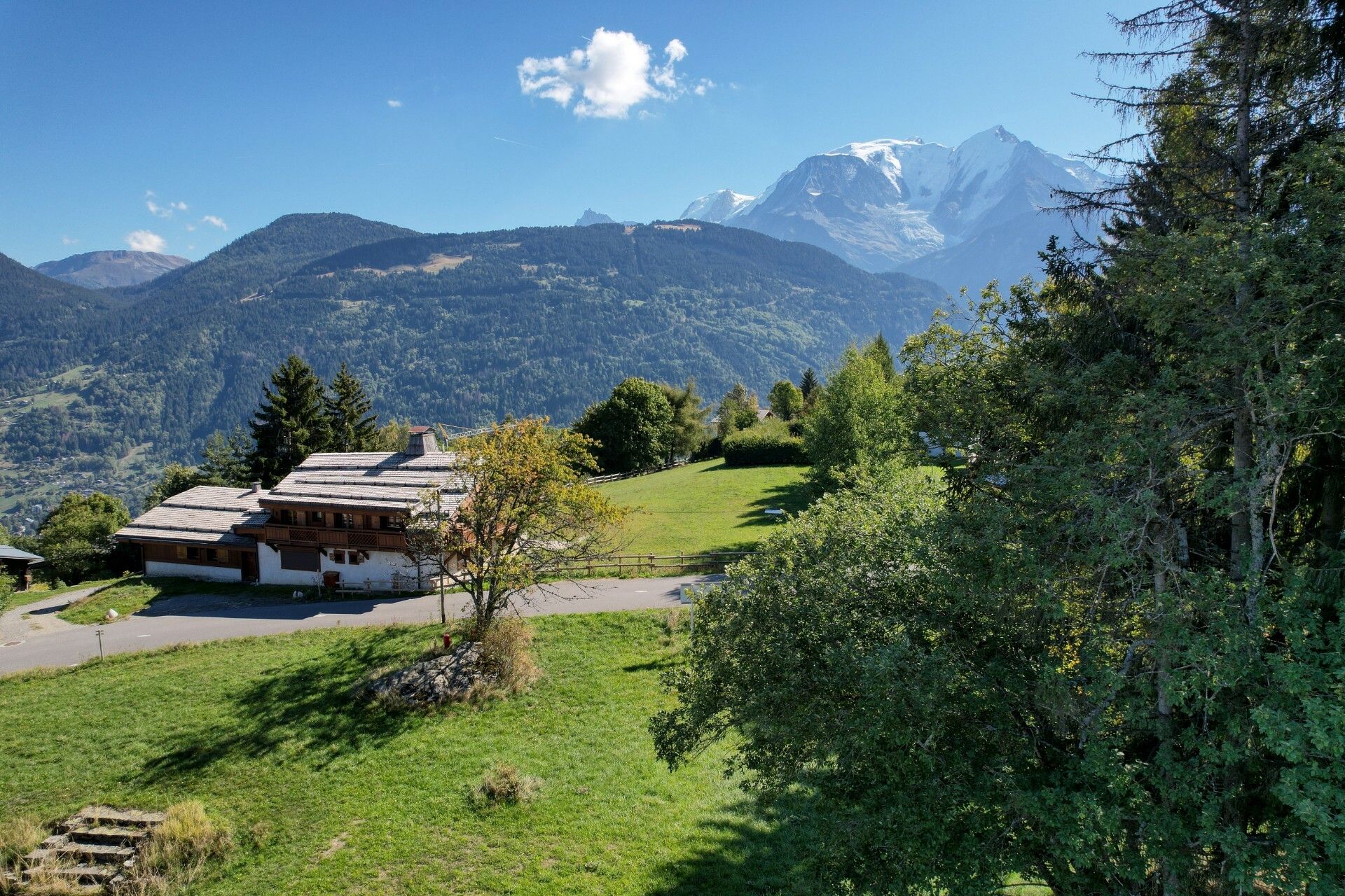 房子 在 Saint-Gervais-les-Bains, Auvergne-Rhône-Alpes 11129293