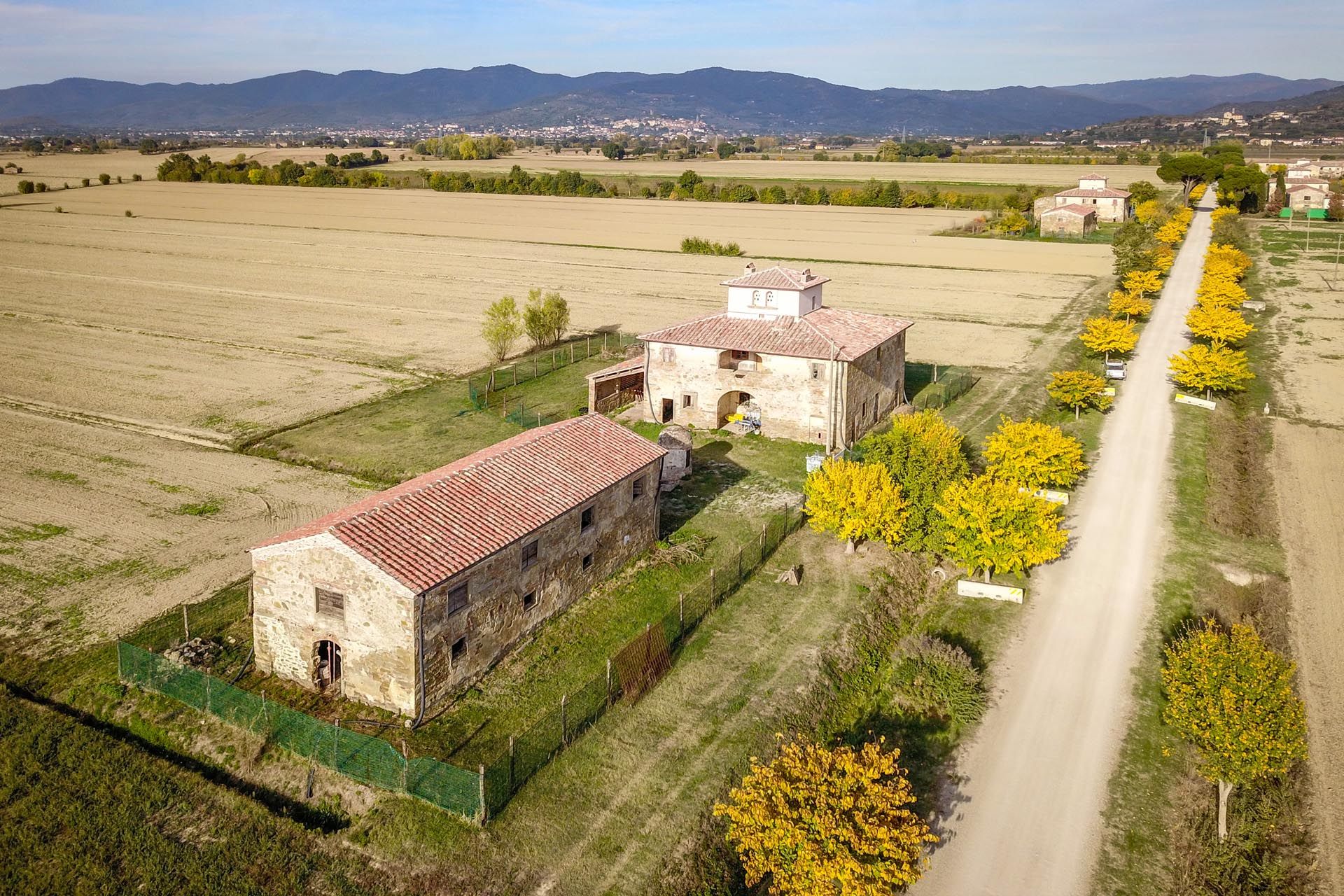 Sprzedaż detaliczna w Castiglion Fiorentino, Tuscany 11129664