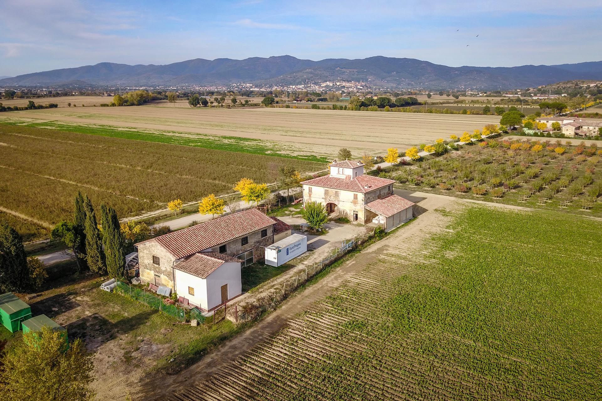 Sprzedaż detaliczna w Castiglion Fiorentino, Tuscany 11129664