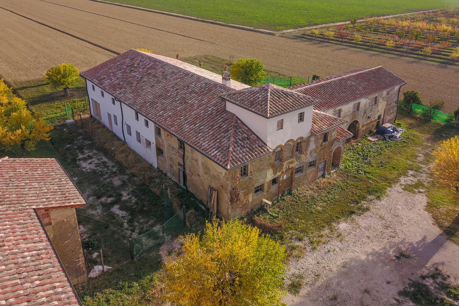 Sprzedaż detaliczna w Castiglion Fiorentino, Tuscany 11129664