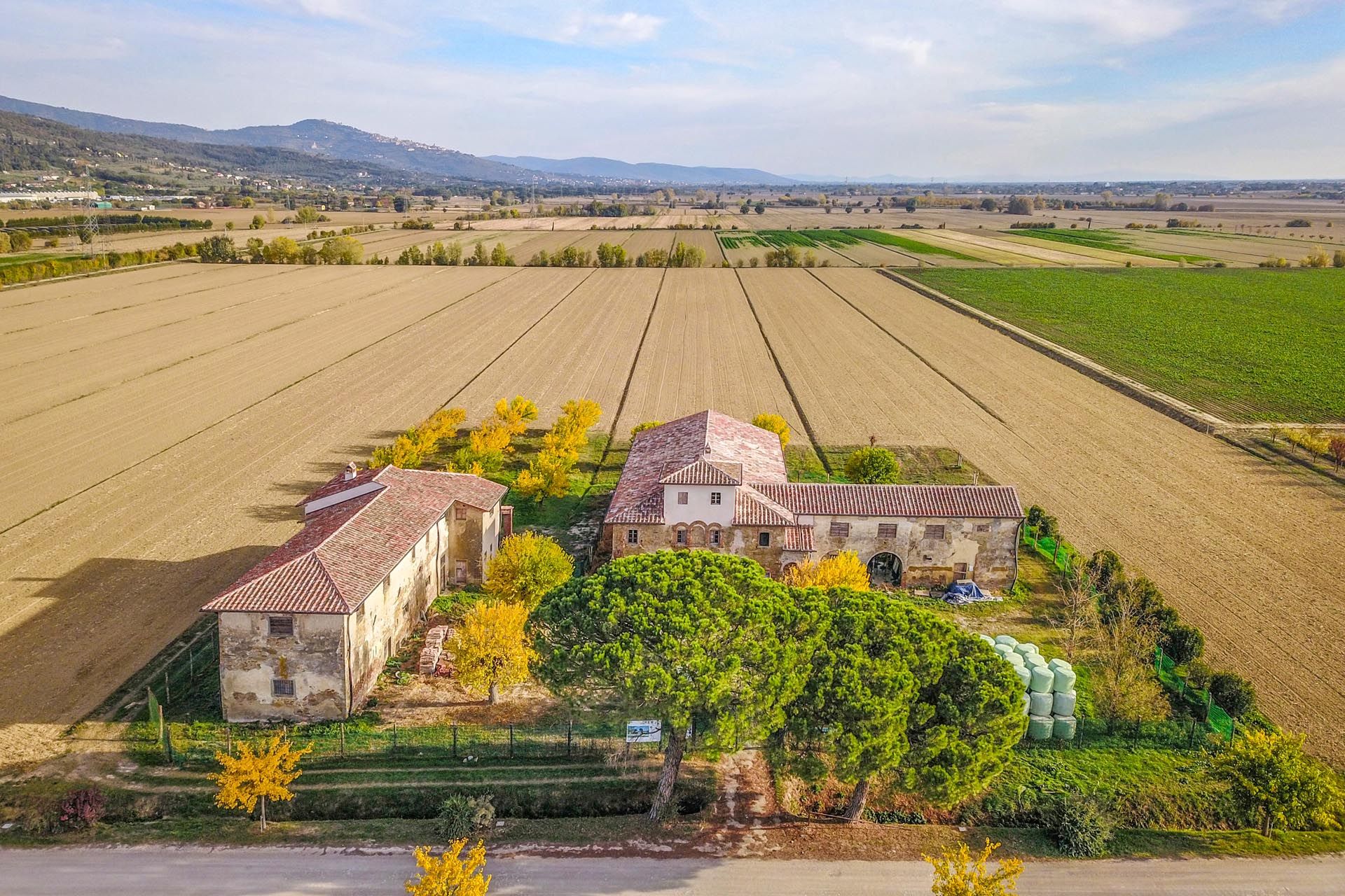 Sprzedaż detaliczna w Castiglion Fiorentino, Tuscany 11129664