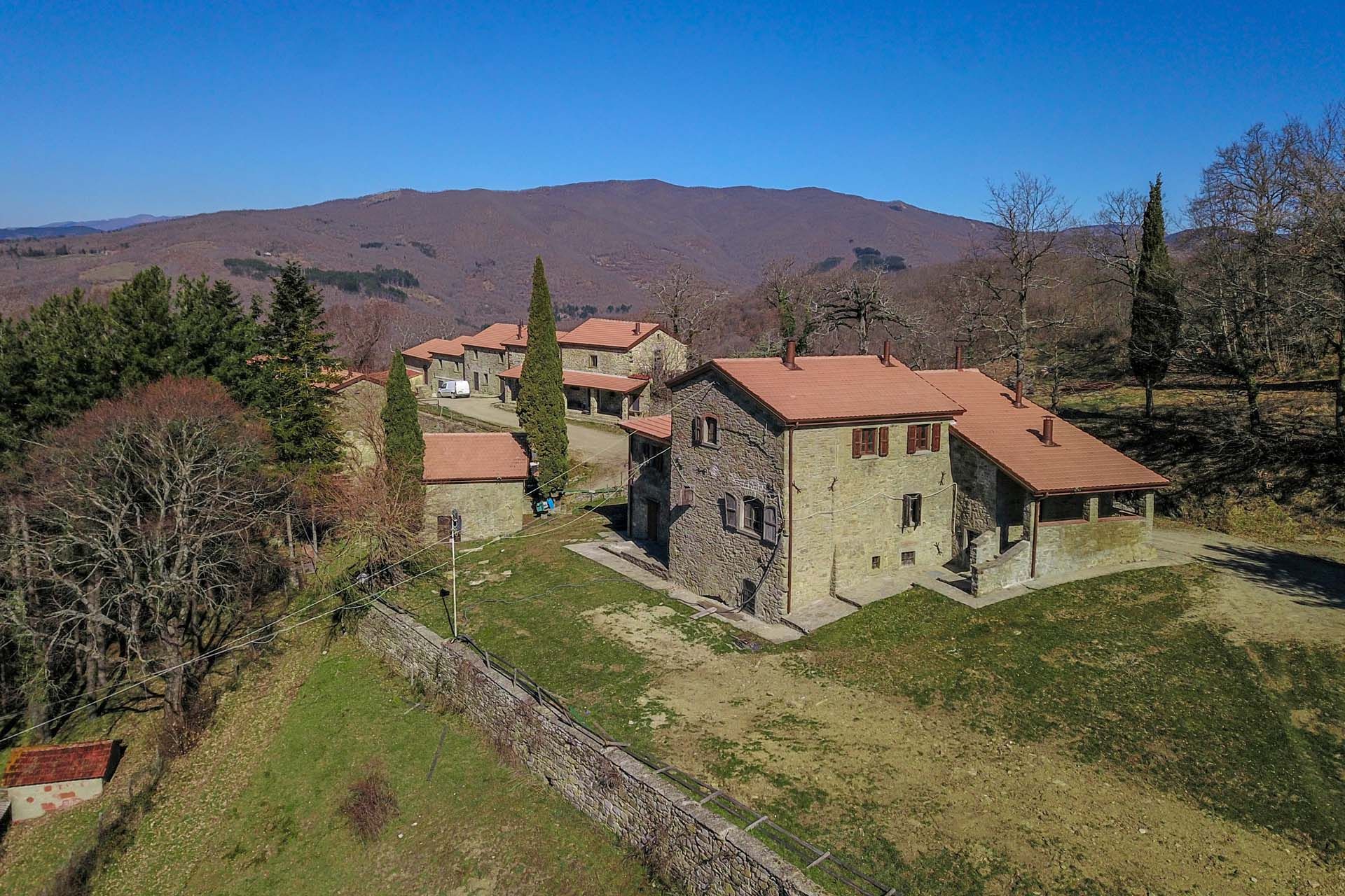 Rumah di Chiusi della Verna, Tuscany 11129682