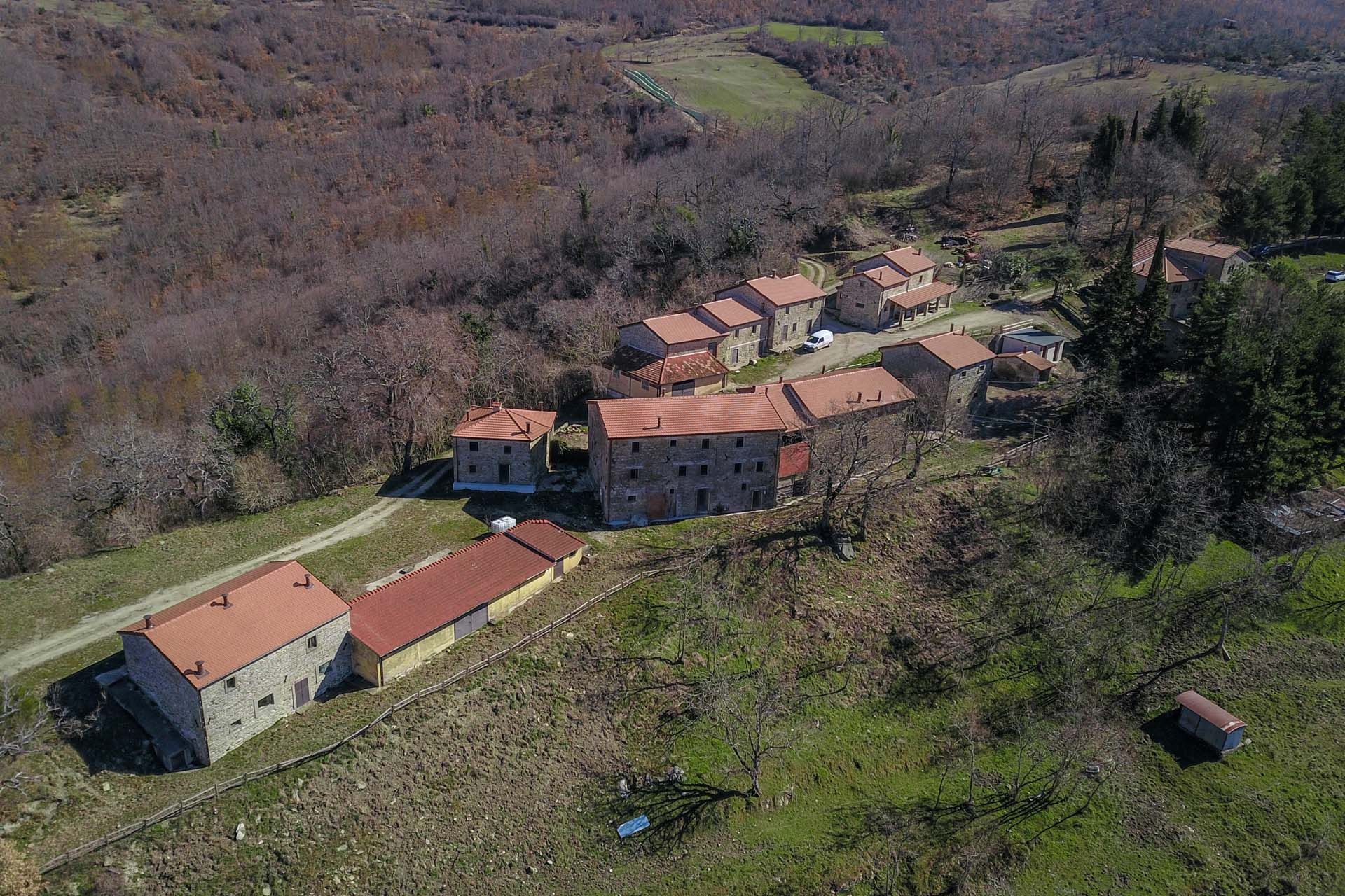 Talo sisään Chiusi della Verna, Tuscany 11129682