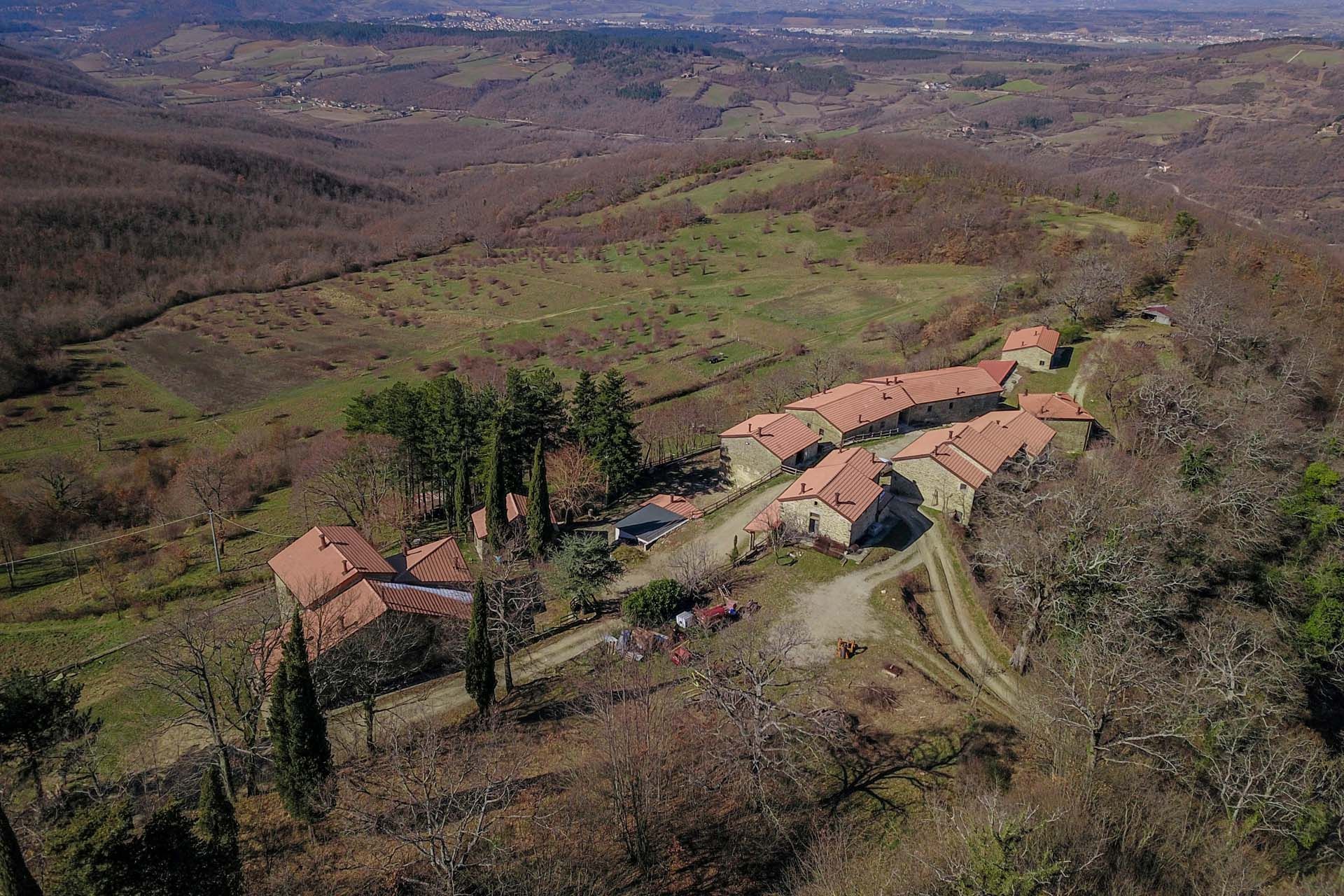 Talo sisään Chiusi della Verna, Tuscany 11129682