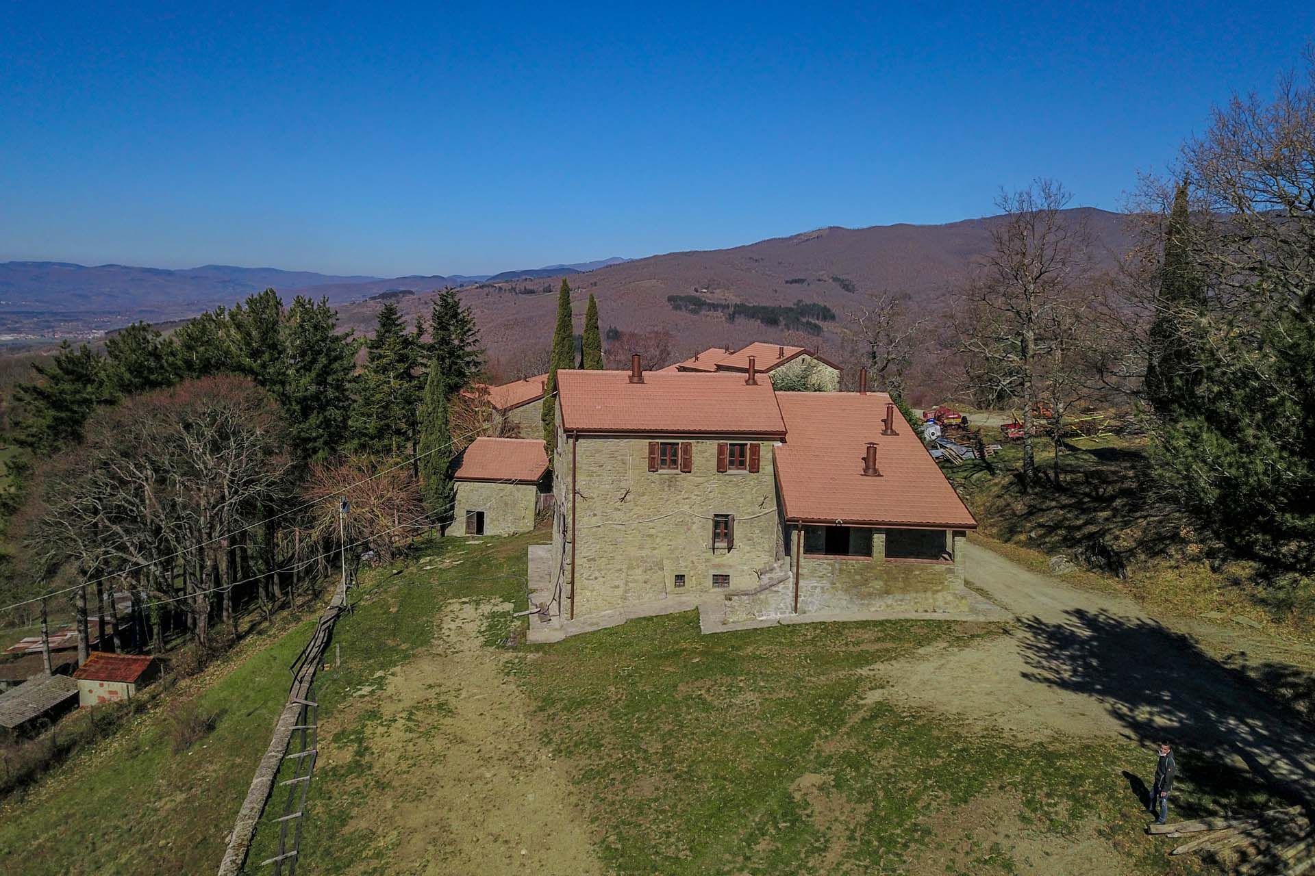 Rumah di Chiusi della Verna, Tuscany 11129682