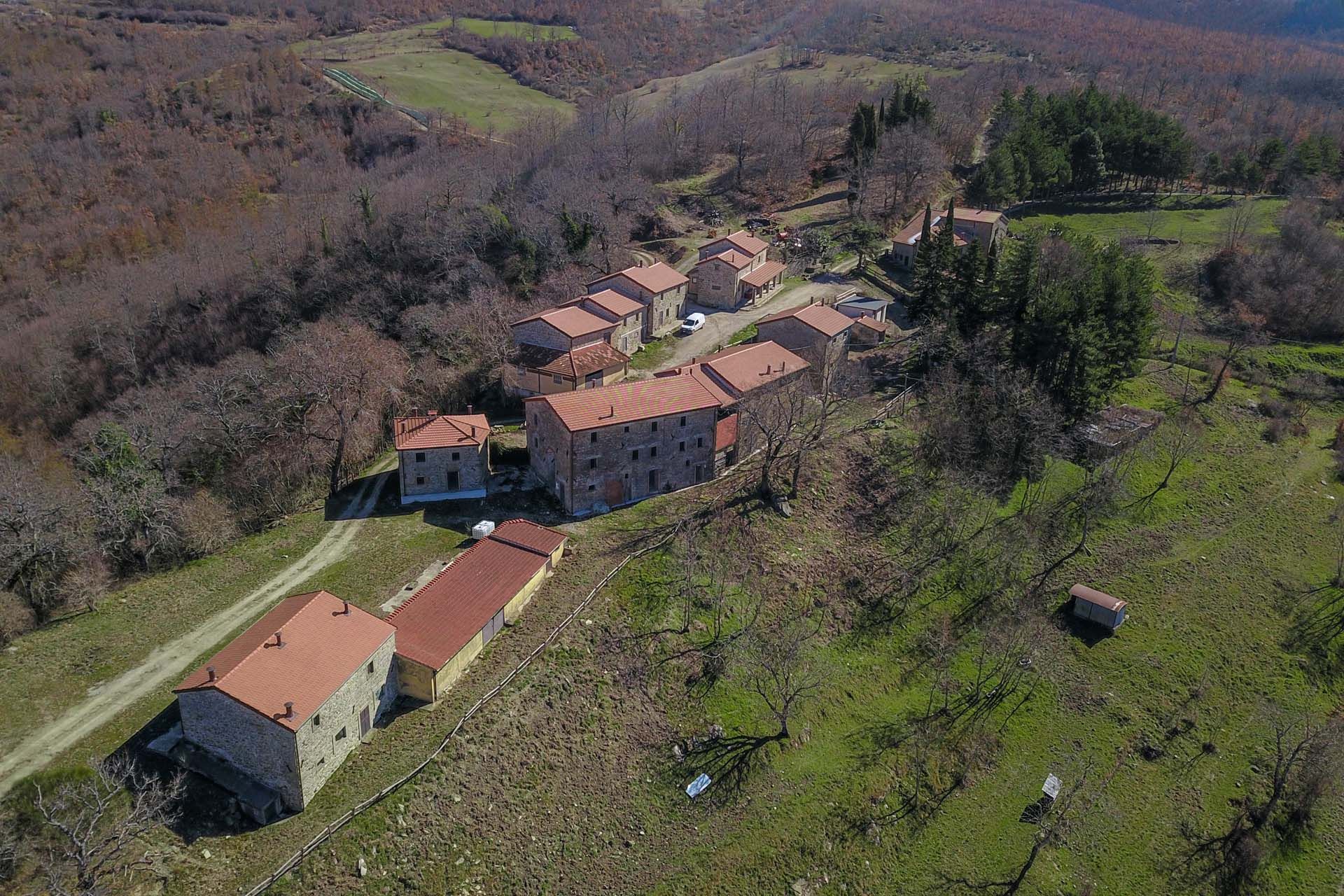 Rumah di Chiusi della Verna, Tuscany 11129682