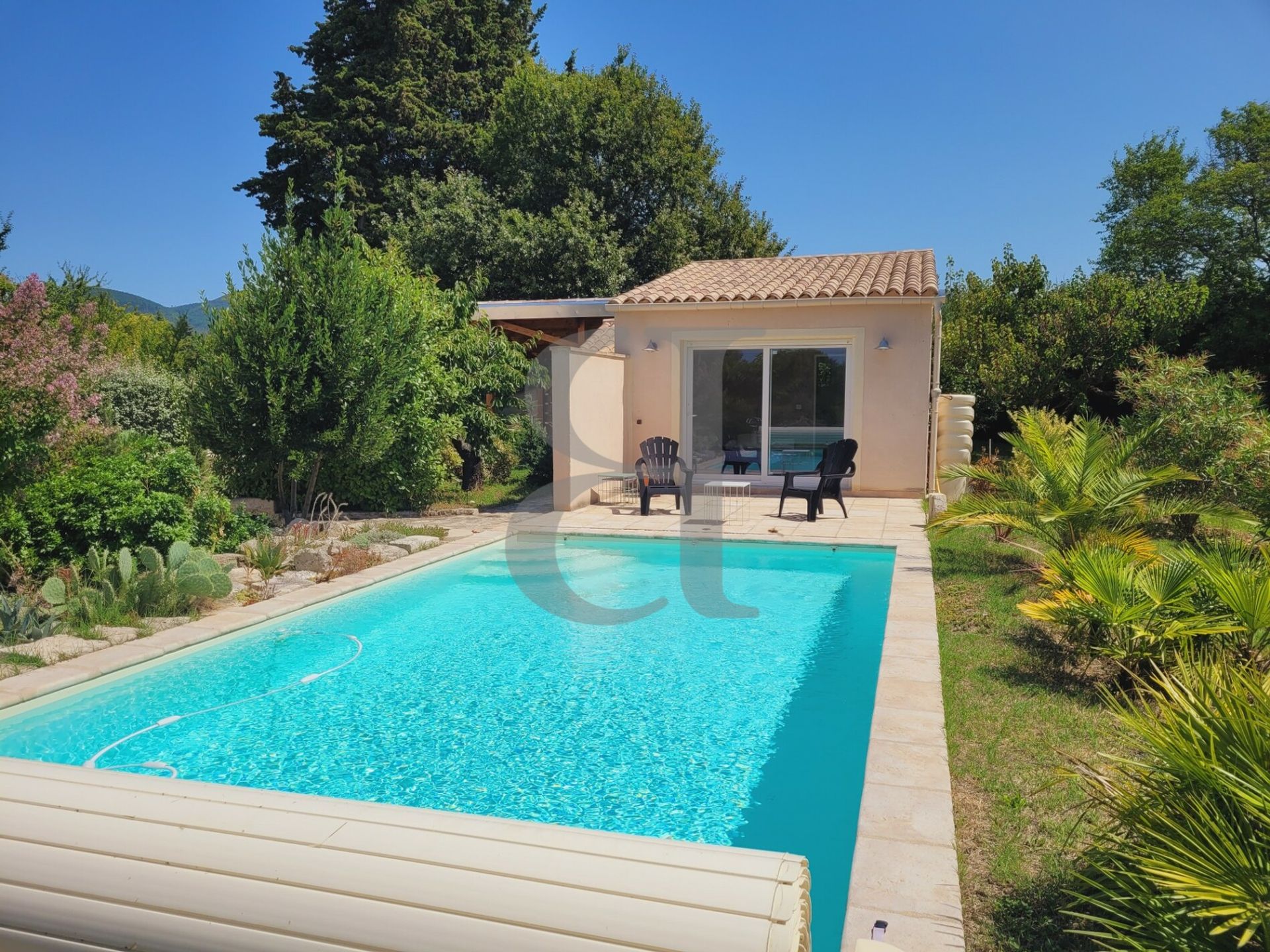 Будинок в Valréas, Provence-Alpes-Côte d'Azur 11130014