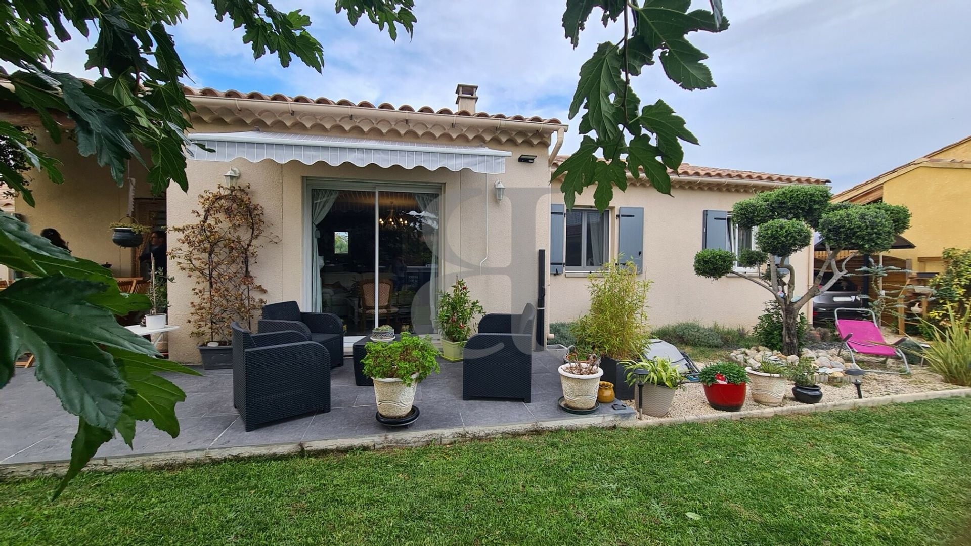 Huis in Valréas, Provence-Alpes-Côte d'Azur 11130096