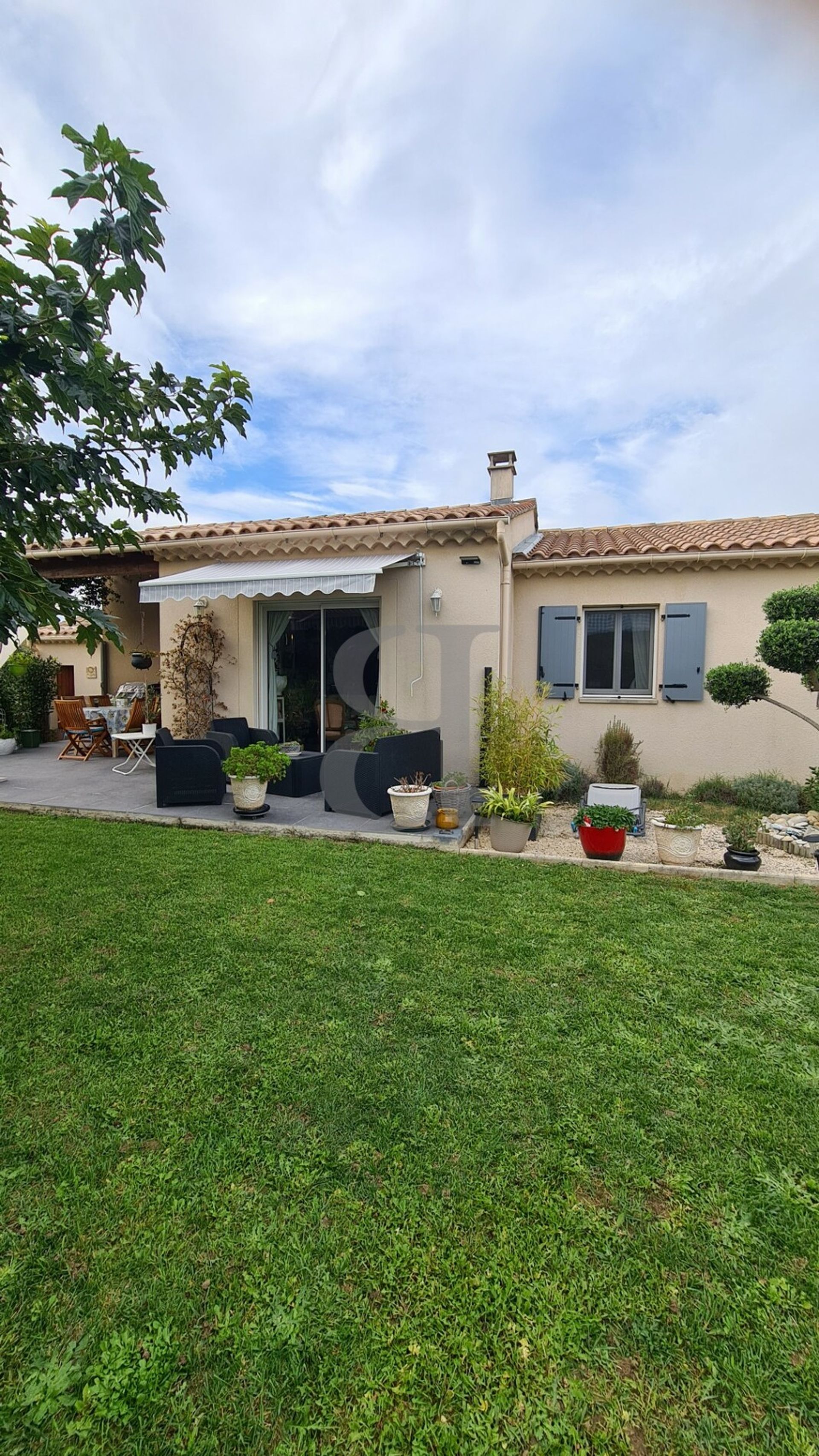 Huis in Valréas, Provence-Alpes-Côte d'Azur 11130096