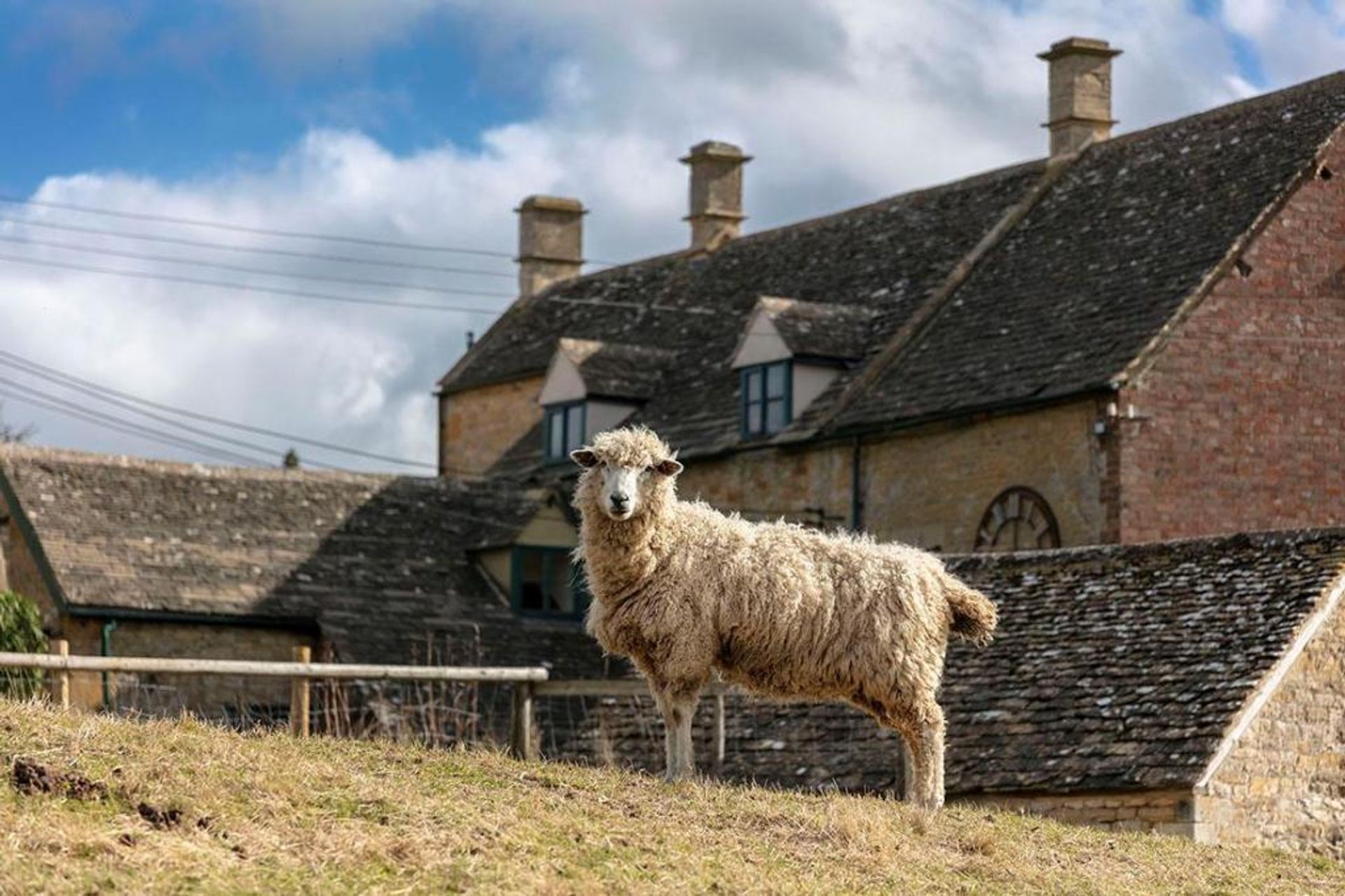 Haus im Lower Slaughter, England 11130187