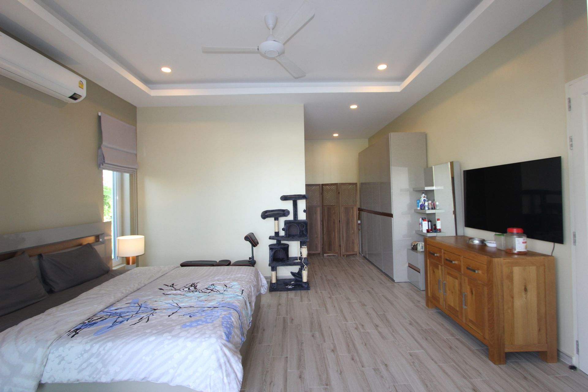 Haus im Thap Tai, Prachuap Khiri Khan 11130241