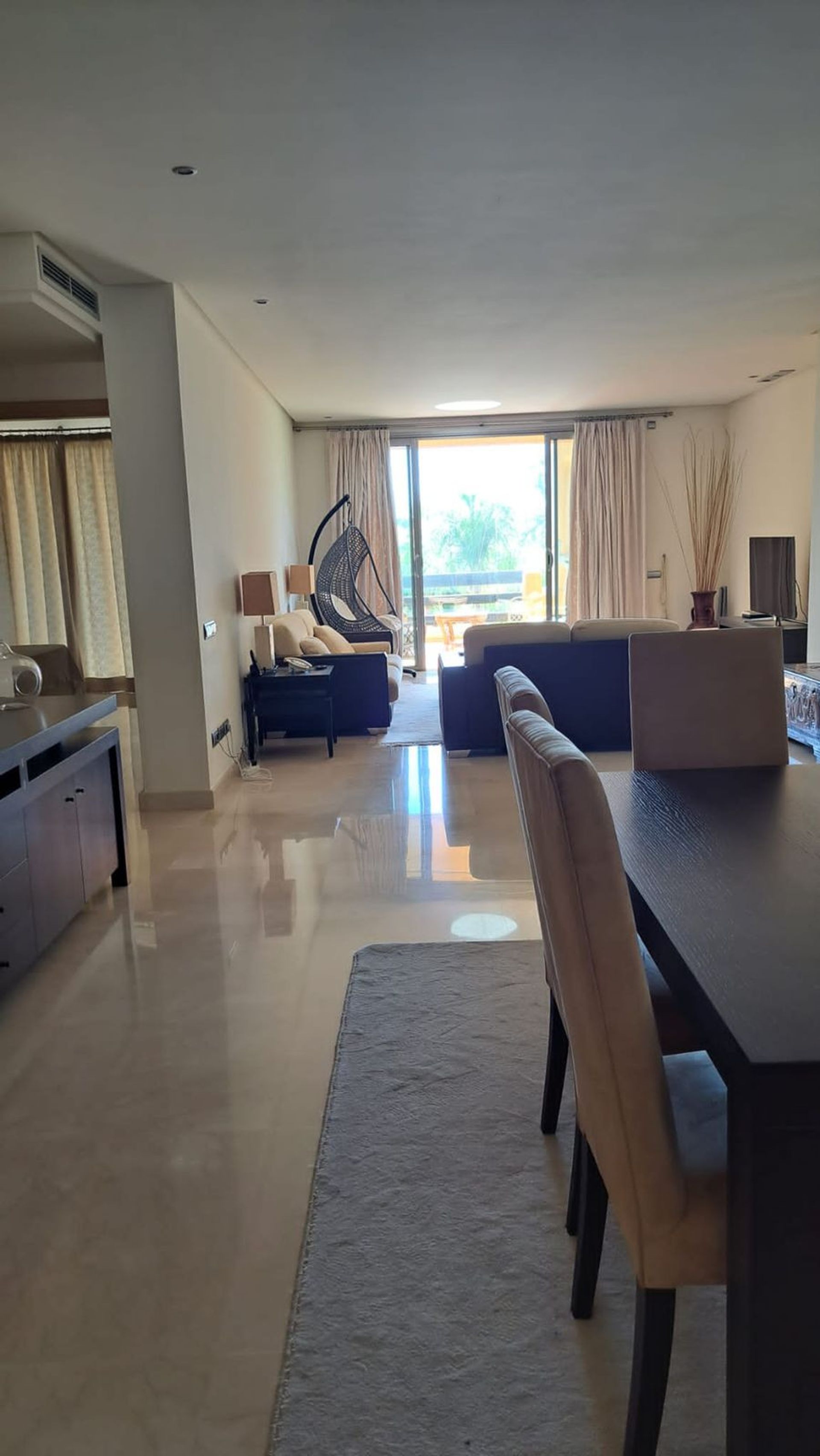 Condominium in Marbella, Andalucía 11130730