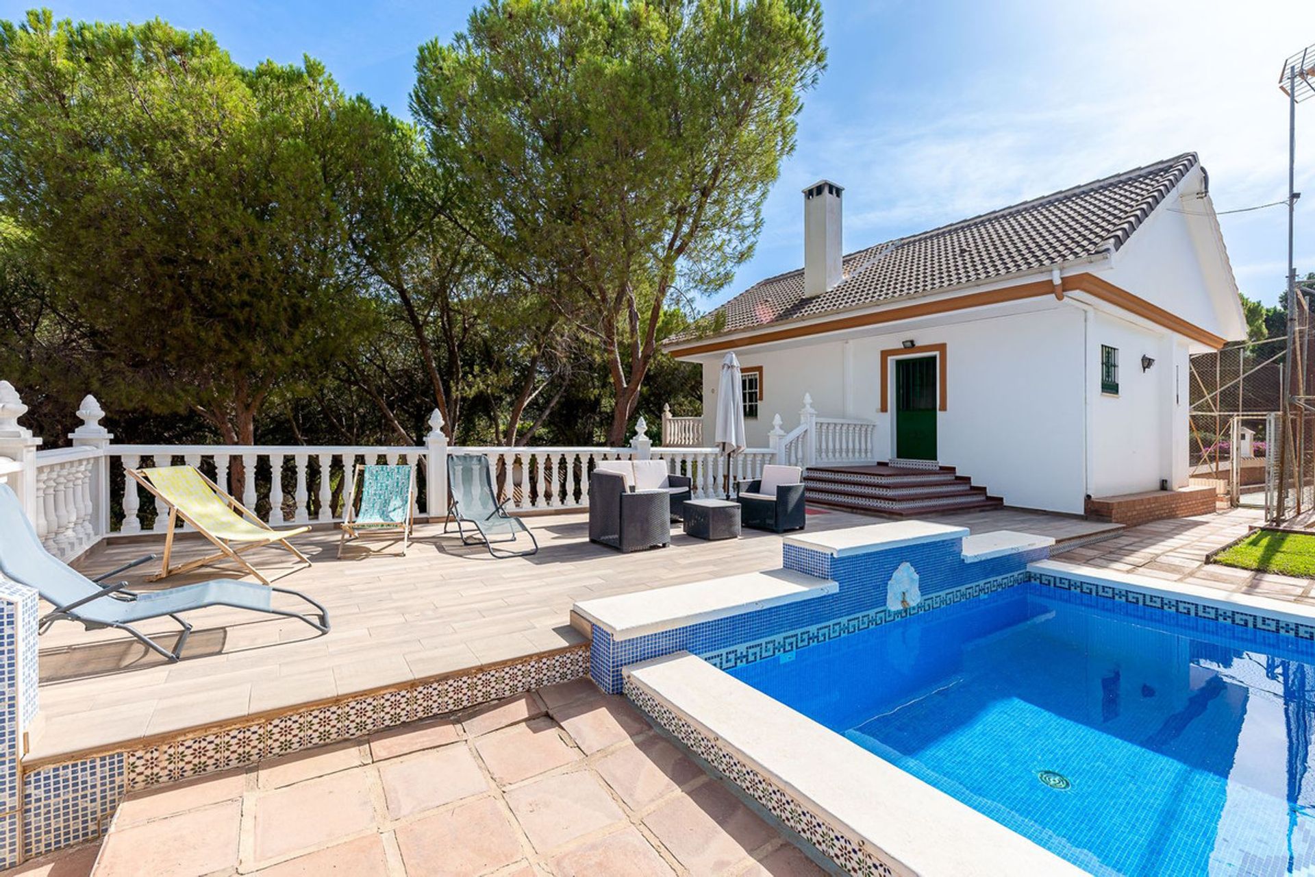 Casa nel Alhaurín de la Torre, Andalusia 11130735