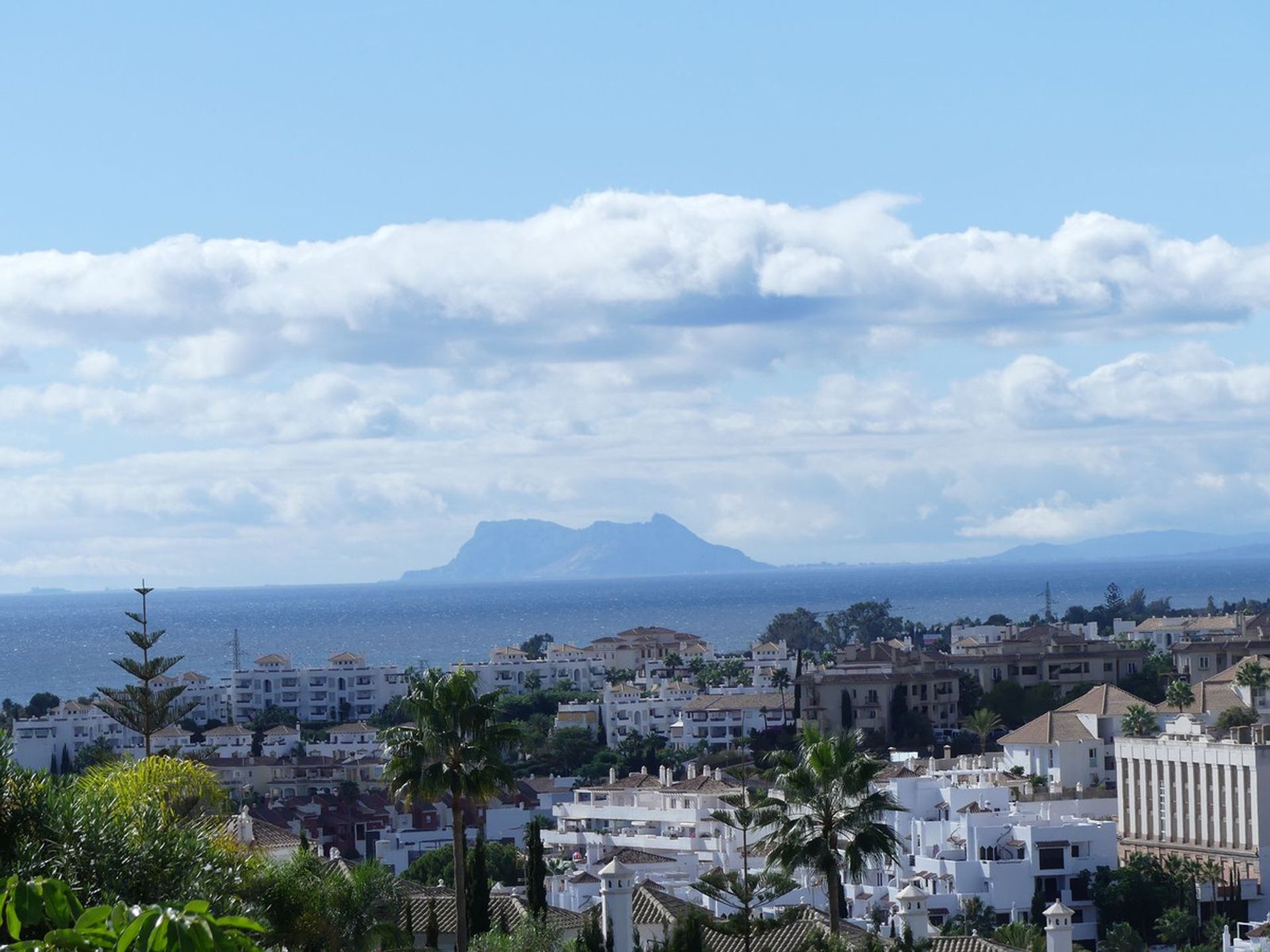 Eigentumswohnung im Estepona, Andalusien 11130881