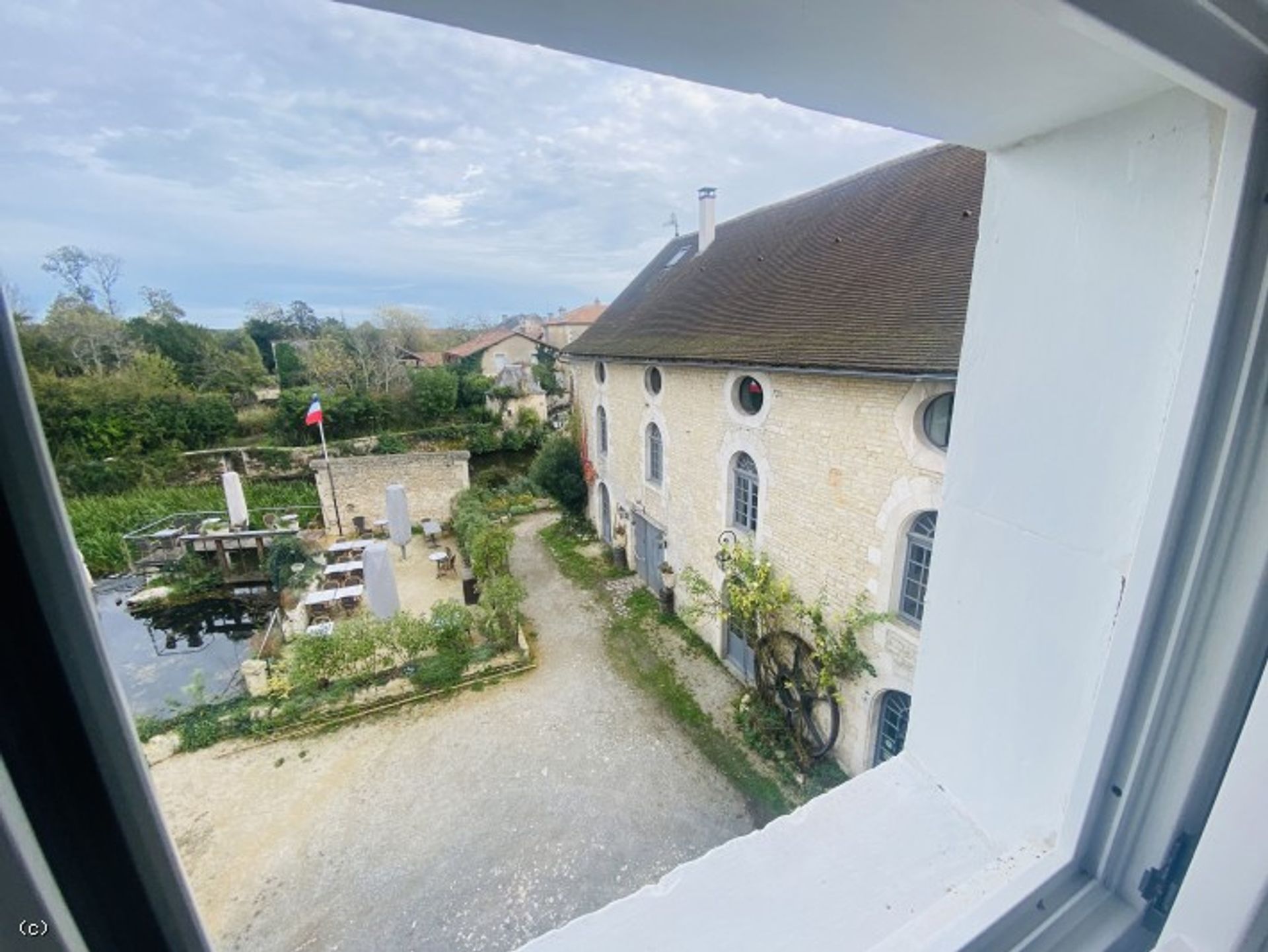 casa en Verteuil-sur-Charente, Nouvelle-Aquitaine 11131138