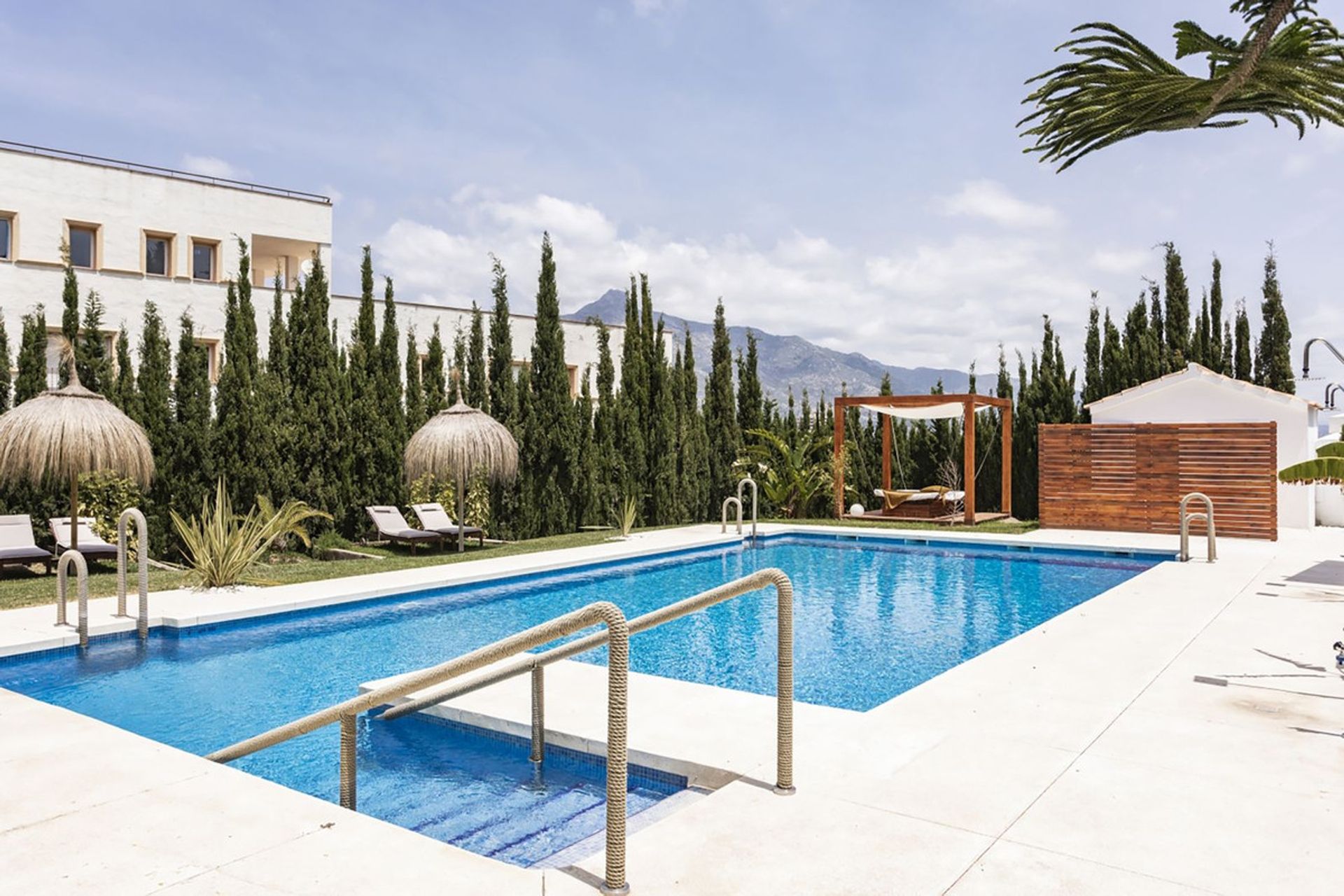 Condominium in Marbella, Andalucía 11131189