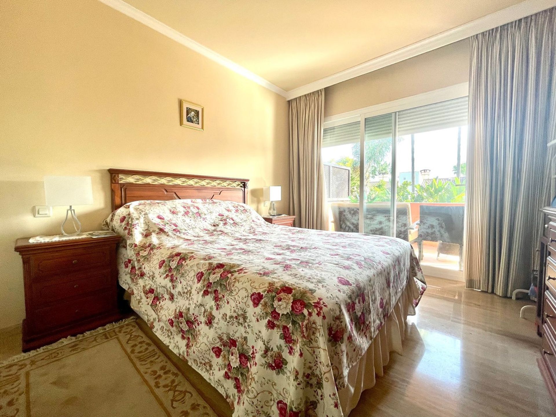 Condominium in Marbella, Andalucía 11131733