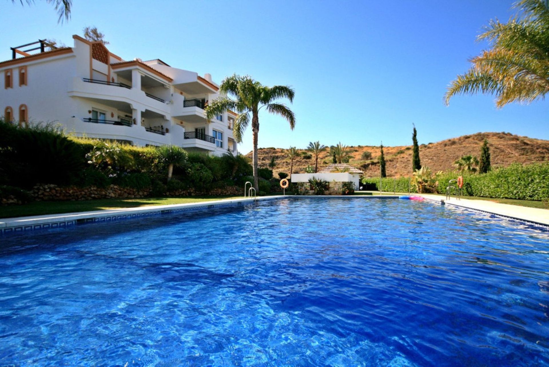 Condominium in Fuengirola, Andalusia 11132319