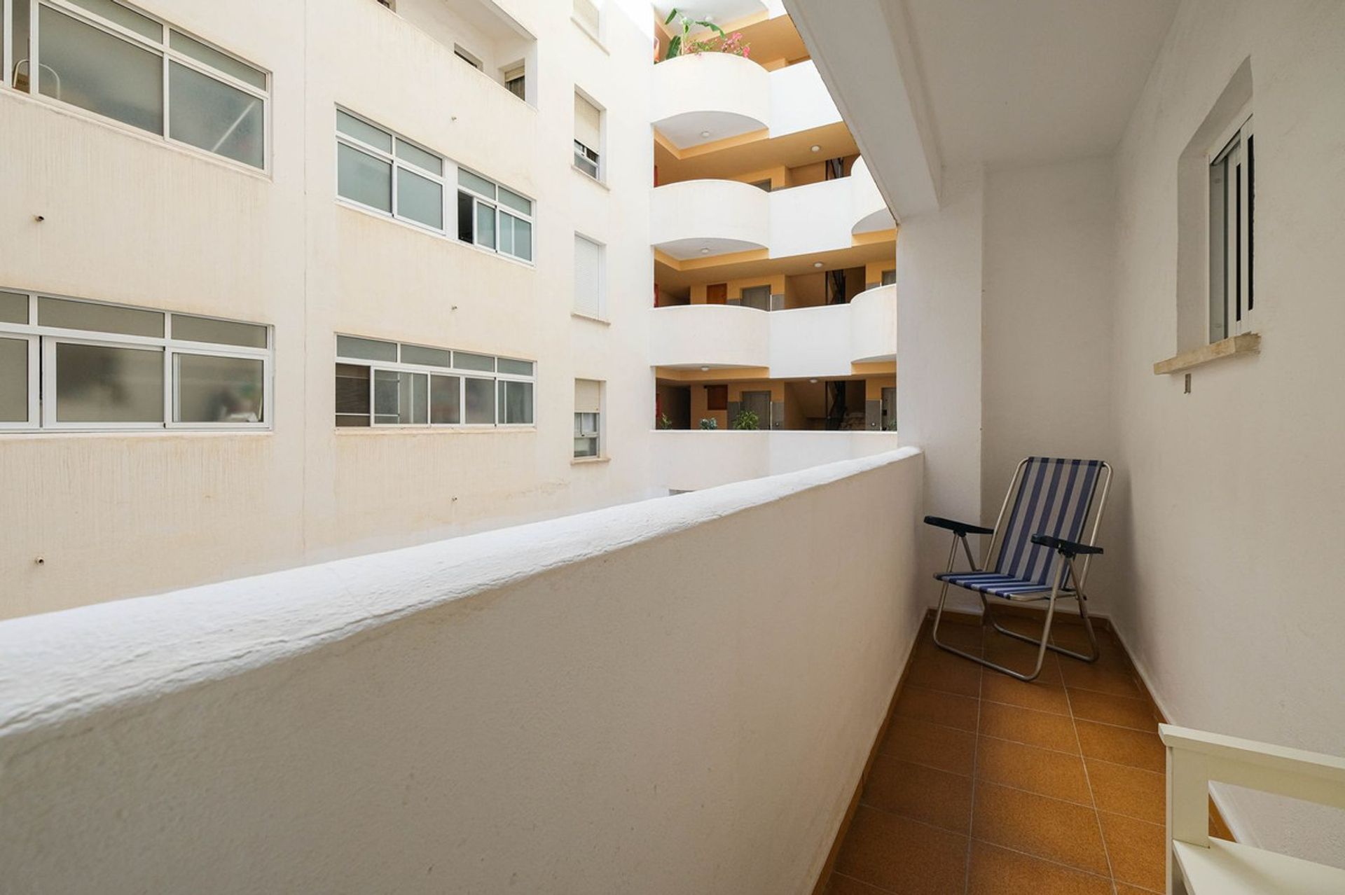 Condominium in Fuengirola, Andalucía 11133157