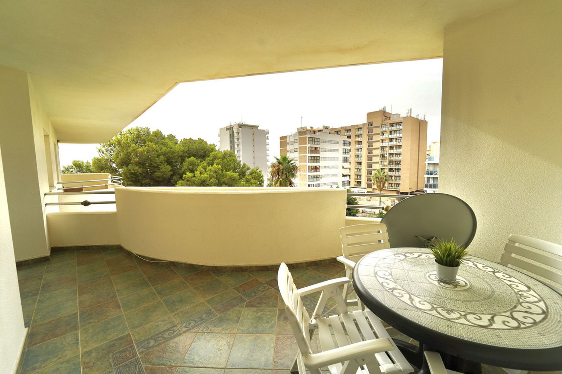 Condominium in Benalmádena, Andalucía 11133919