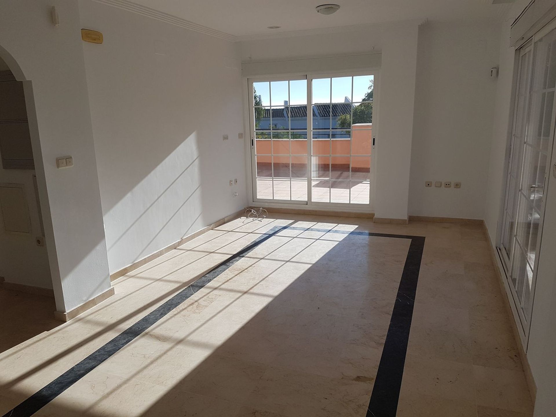 Condominium in Ojen, Andalusia 11134532