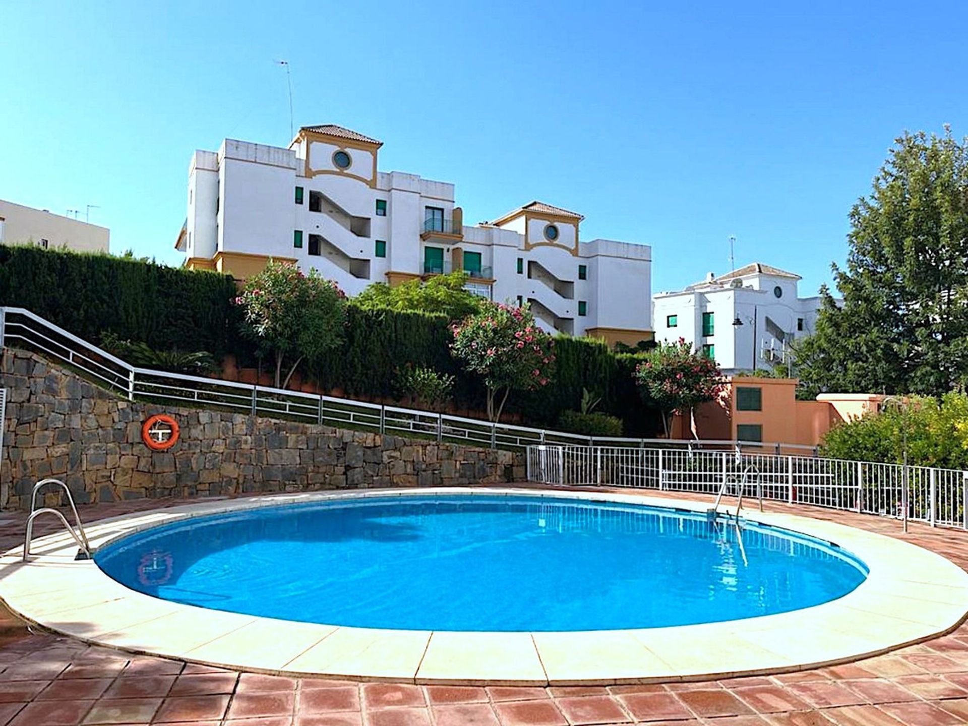 Ejerlejlighed i Estepona, Andalucía 11134667