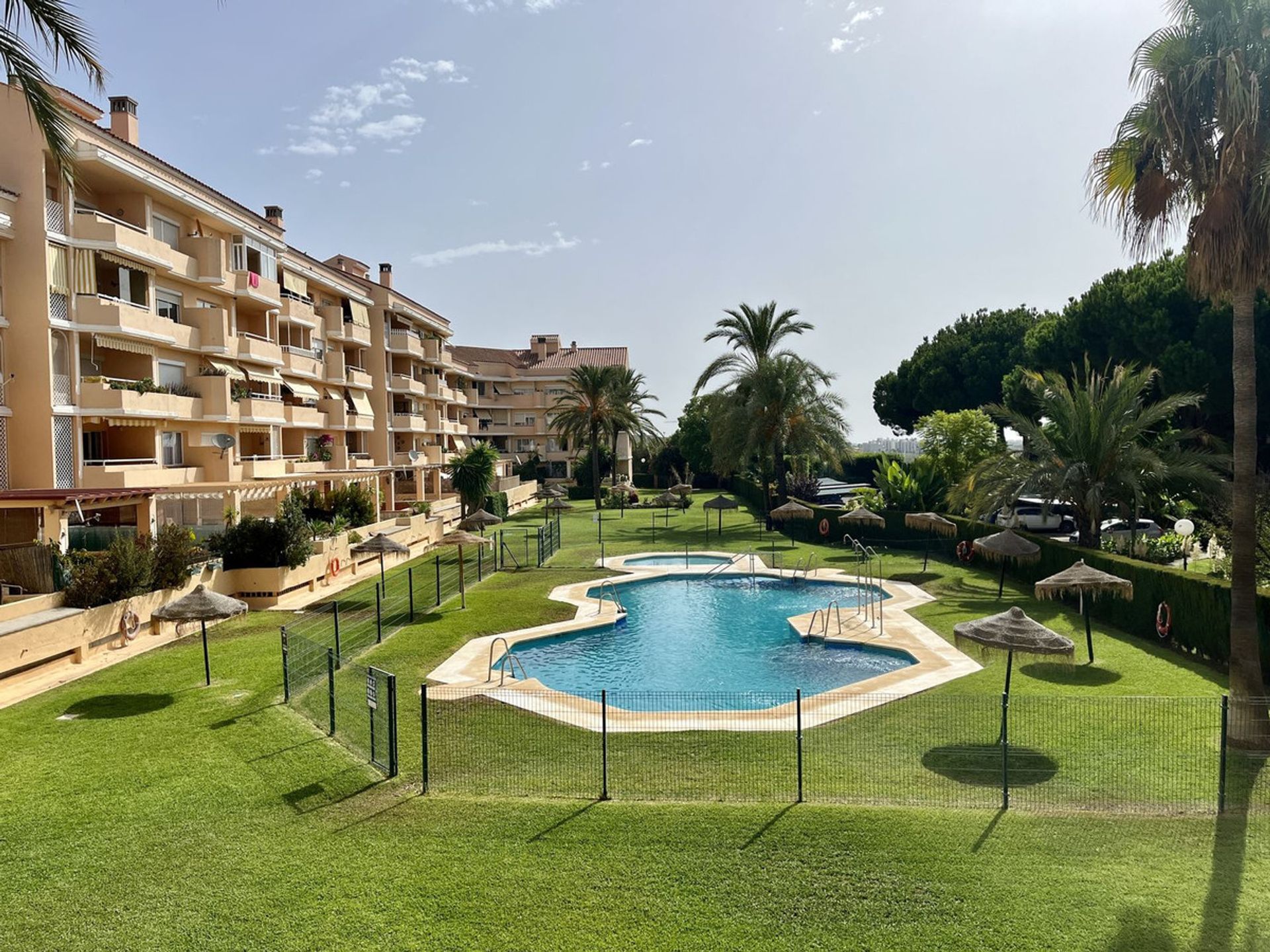 Kondominium dalam Estepona, Andalusia 11134686