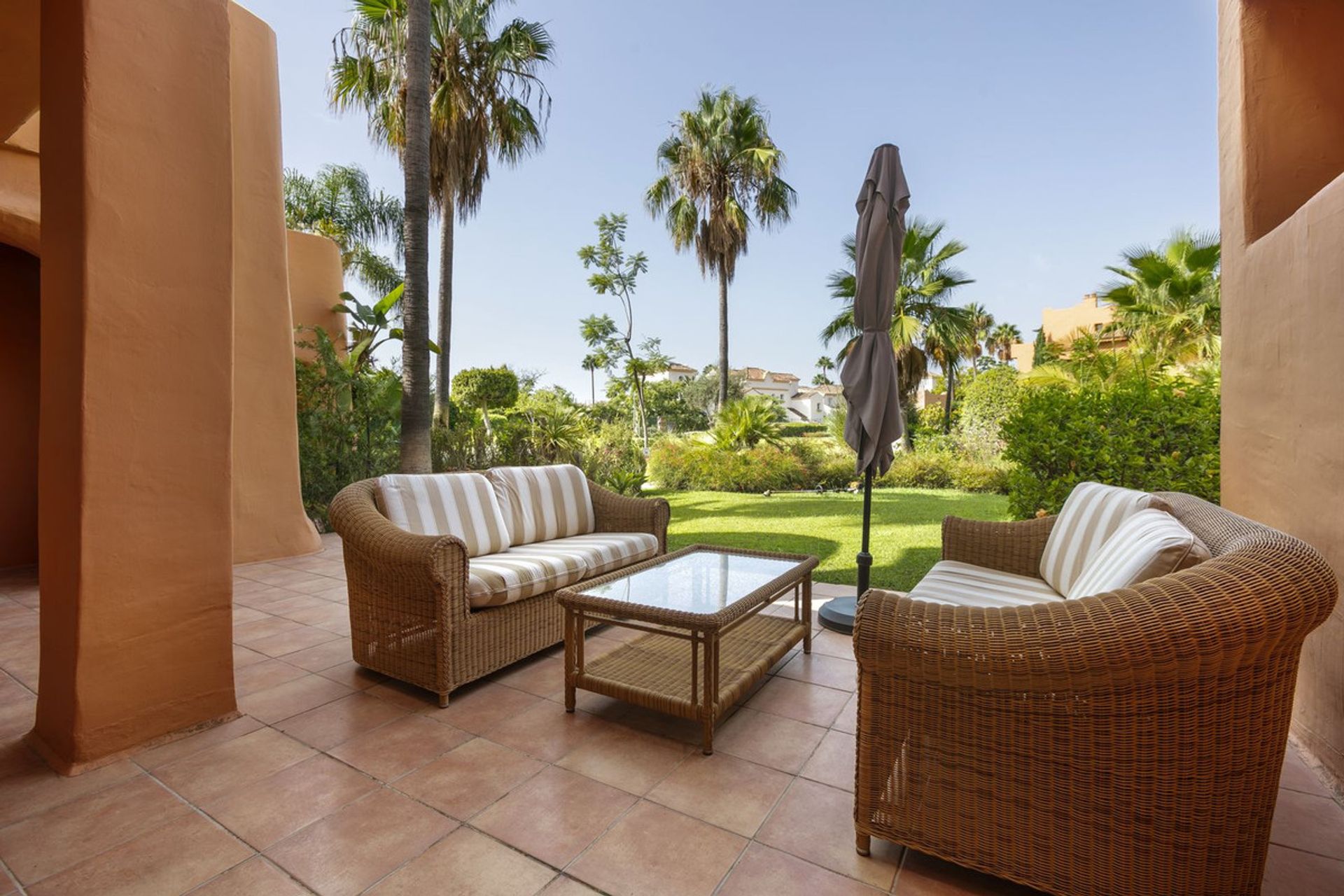 Condominium in Estepona, Andalusia 11134692