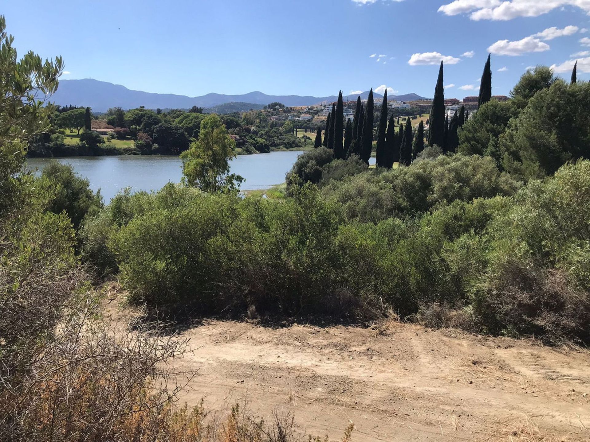 Land in Estepona, Andalucía 11134947