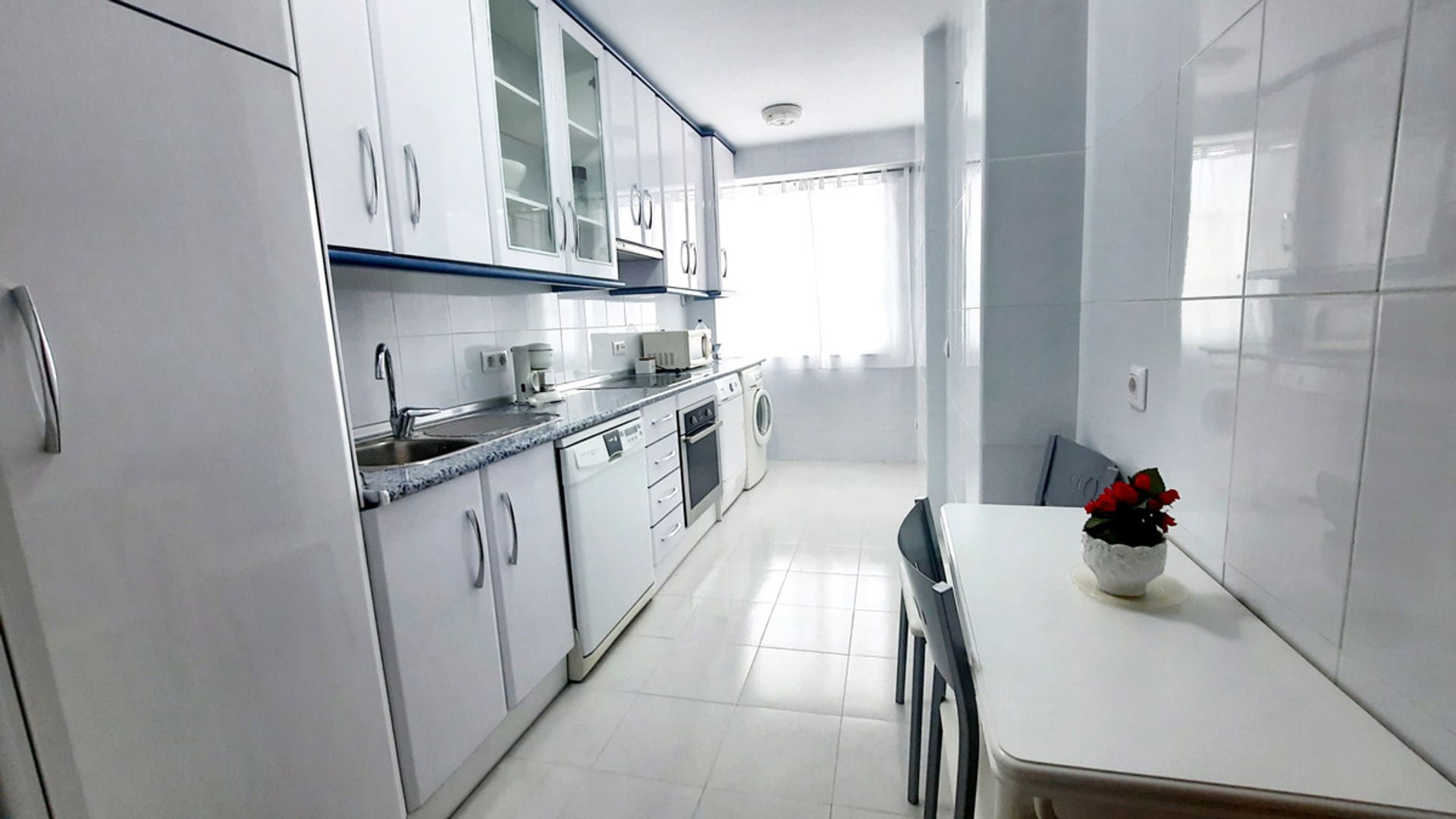 Condominio nel Fuengirola, Andalucía 11134999