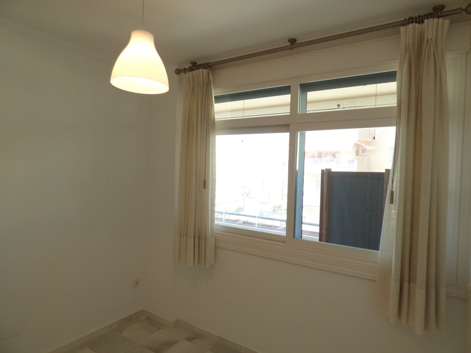 Osakehuoneisto sisään Fuengirola, Andalucía 11135066