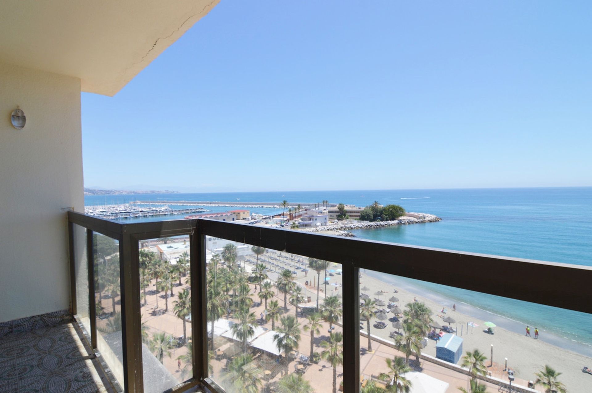 Condominio nel Fuengirola, Andalucía 11135112