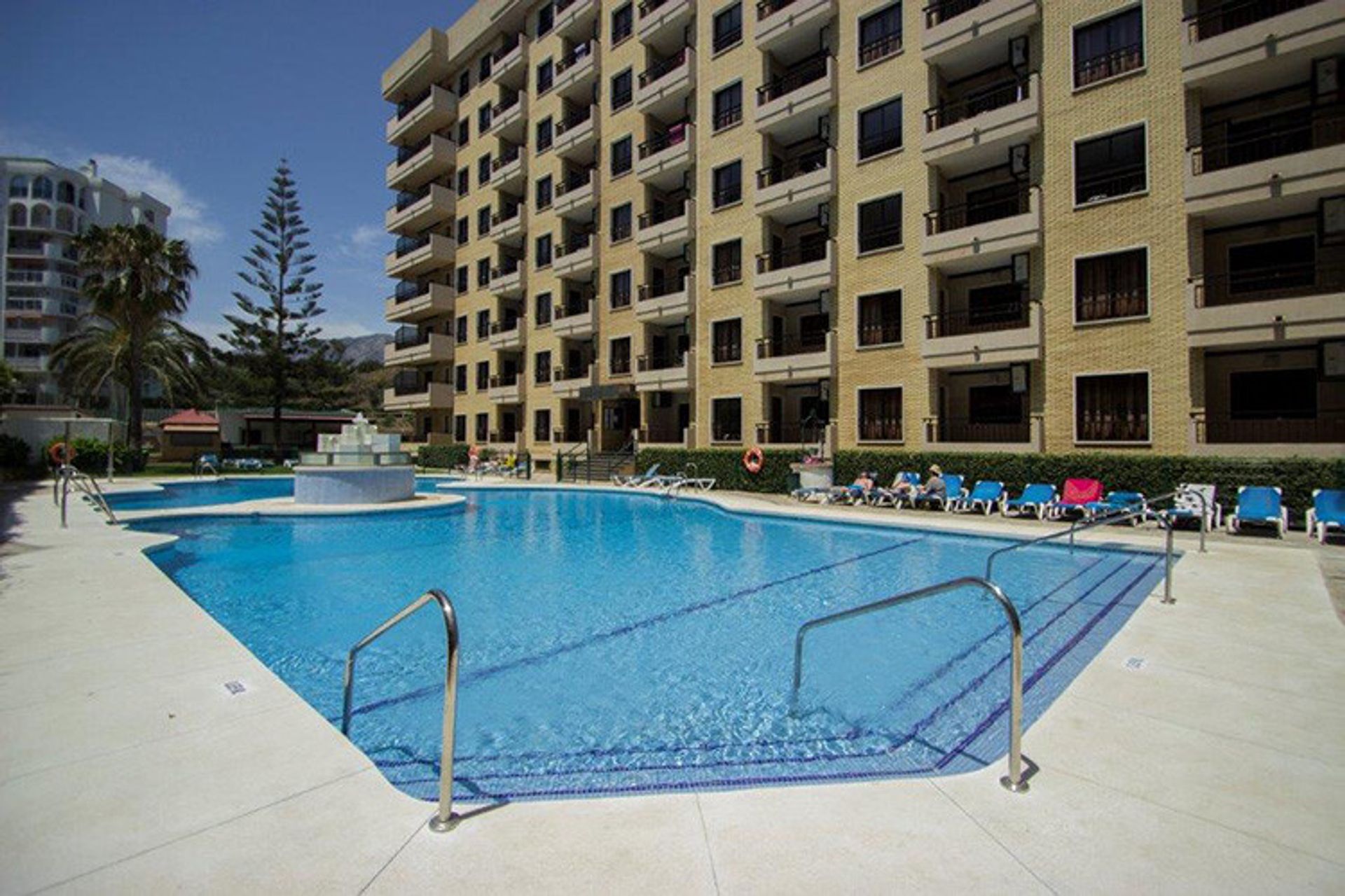 Condominium in Fuengirola, Andalucía 11135114